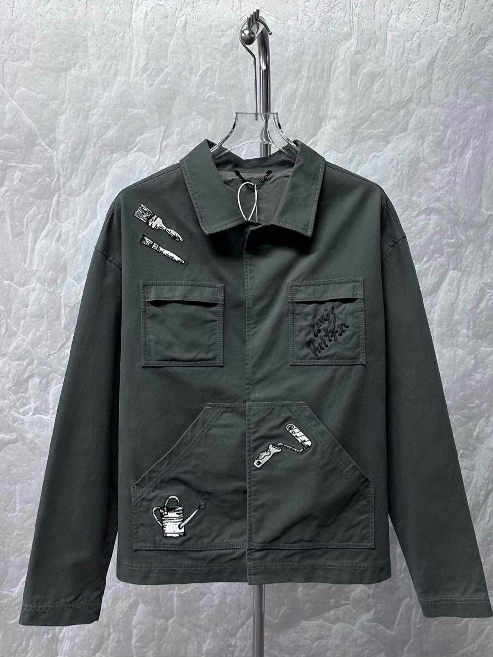 Louis Vuitton Louis Vuitton Multi Tools Embroidery Chore Jacket Size 54 Size US L / EU 52-54 / 3 - 1 Thumbnail