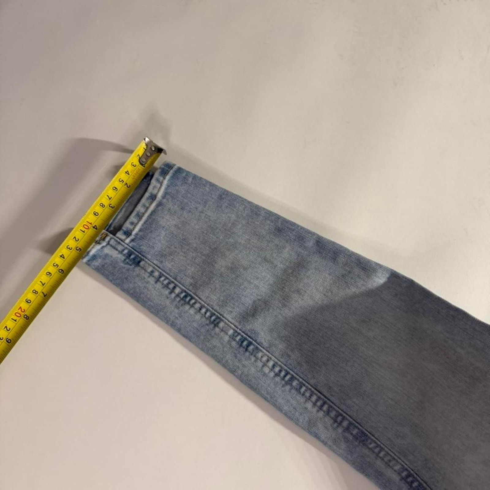 Calvin Klein × Hedi Slimane × Vintage vintage 2000s skinny fit calvin klein distressed jeans Size US 26 / EU 42 - 5 Thumbnail