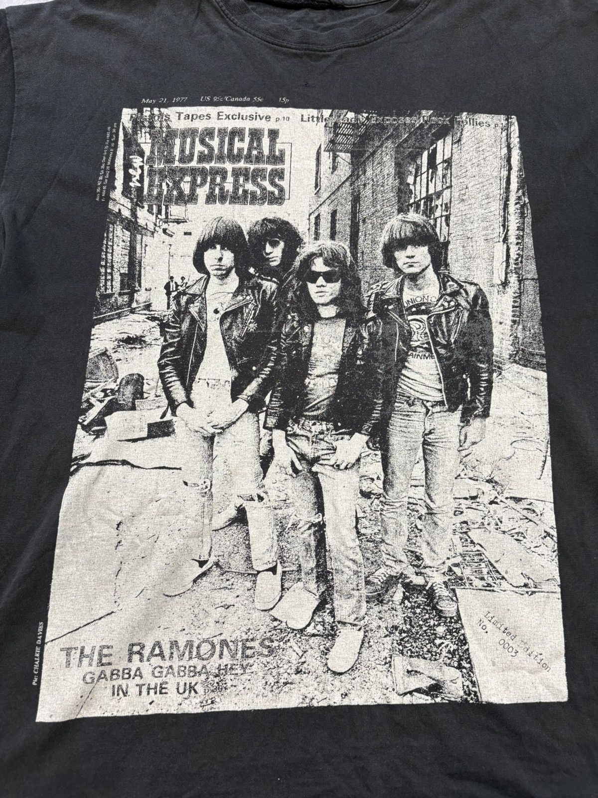 Band Tees Vintage Ramones Band Tee Gabba Gabba Hey UK Tour 1977 Shirt Size US XL / EU 56 / 4 - 9 Thumbnail