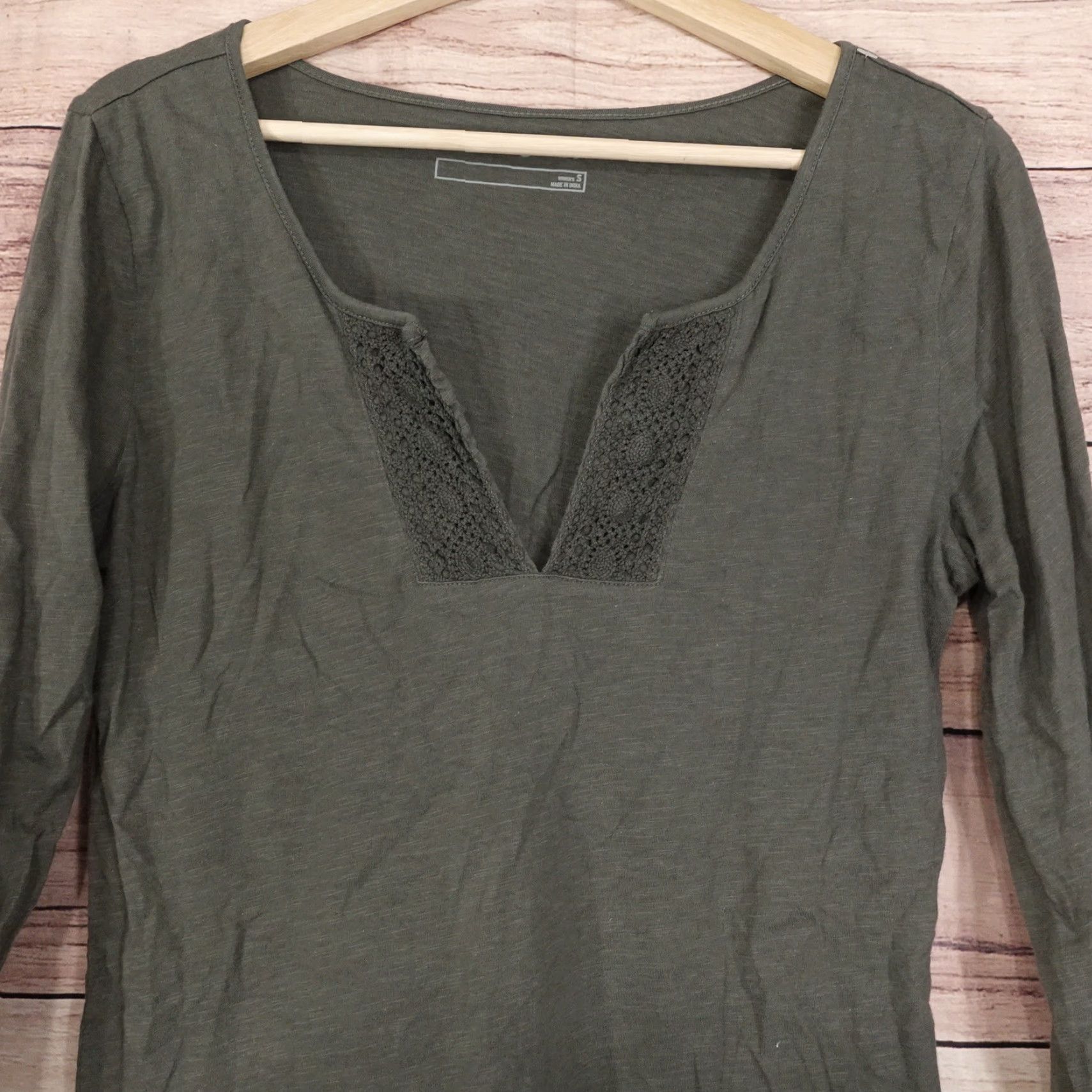 Eddie Bauer EDDIE BAUER Green Short Sleeve Blouse T-Shirt Women’s Size Small Size S / US 4 / IT 40 - 2 Thumbnail