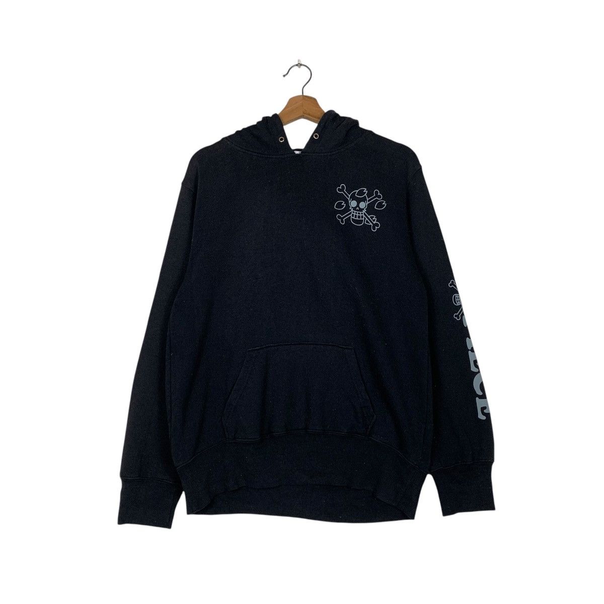 Japanese Brand ONE PIECE Tony Chopper Graphics Printed Hoodies #1436-C65 Size US L / EU 52-54 / 3 - 10 Thumbnail