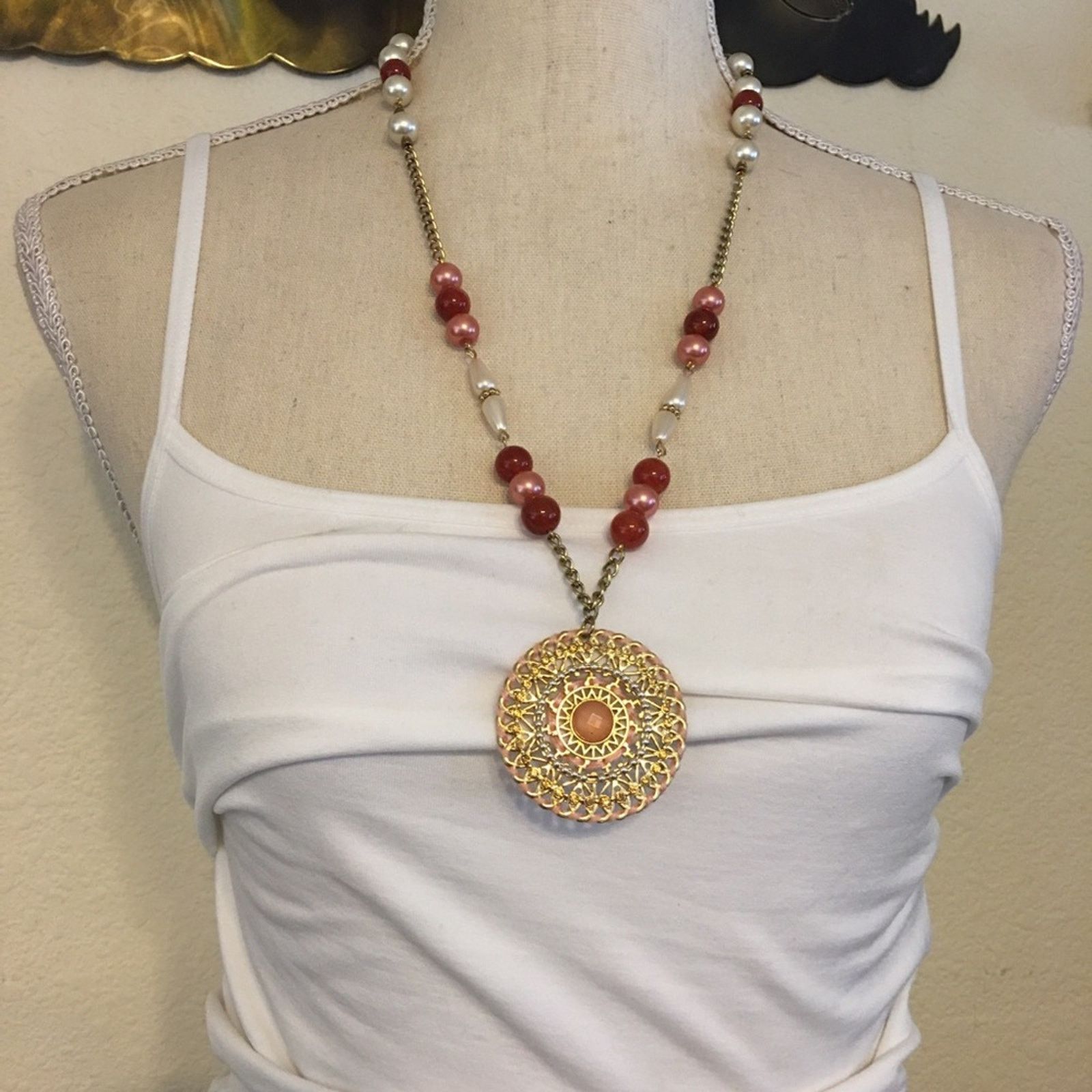 Vintage Vintage 70s medallion beaded gold chain necklace Size ONE SIZE - 3 Thumbnail