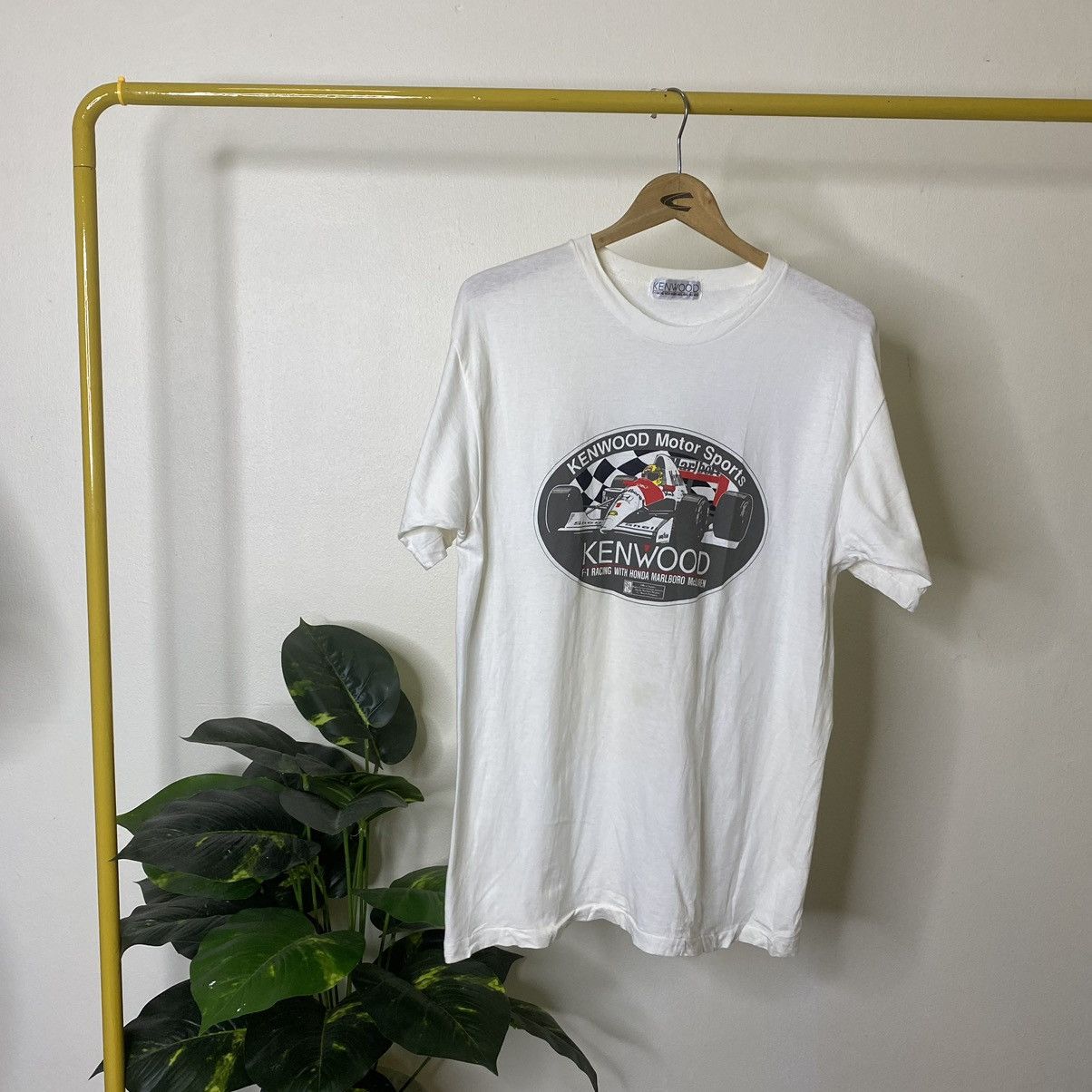 Formula 1 × Vintage 90s Kenwood F-1 Racing With Honda Marlboro Mclaren Tee Size US M / EU 48-50 / 2 - 1 Thumbnail