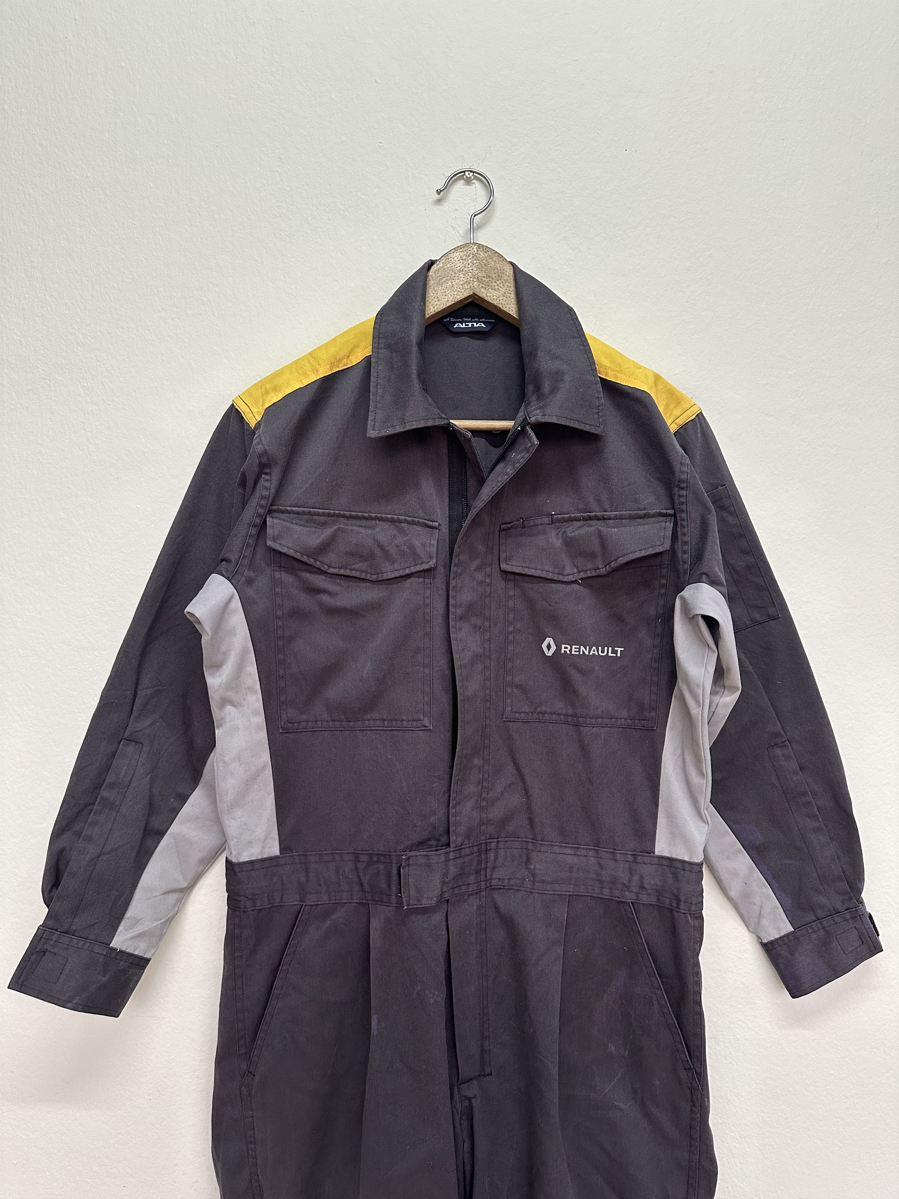 Sports Specialties Steal!! Vintage Renault Formula 1 Distressed Coverall Size US 33 - 8 Thumbnail