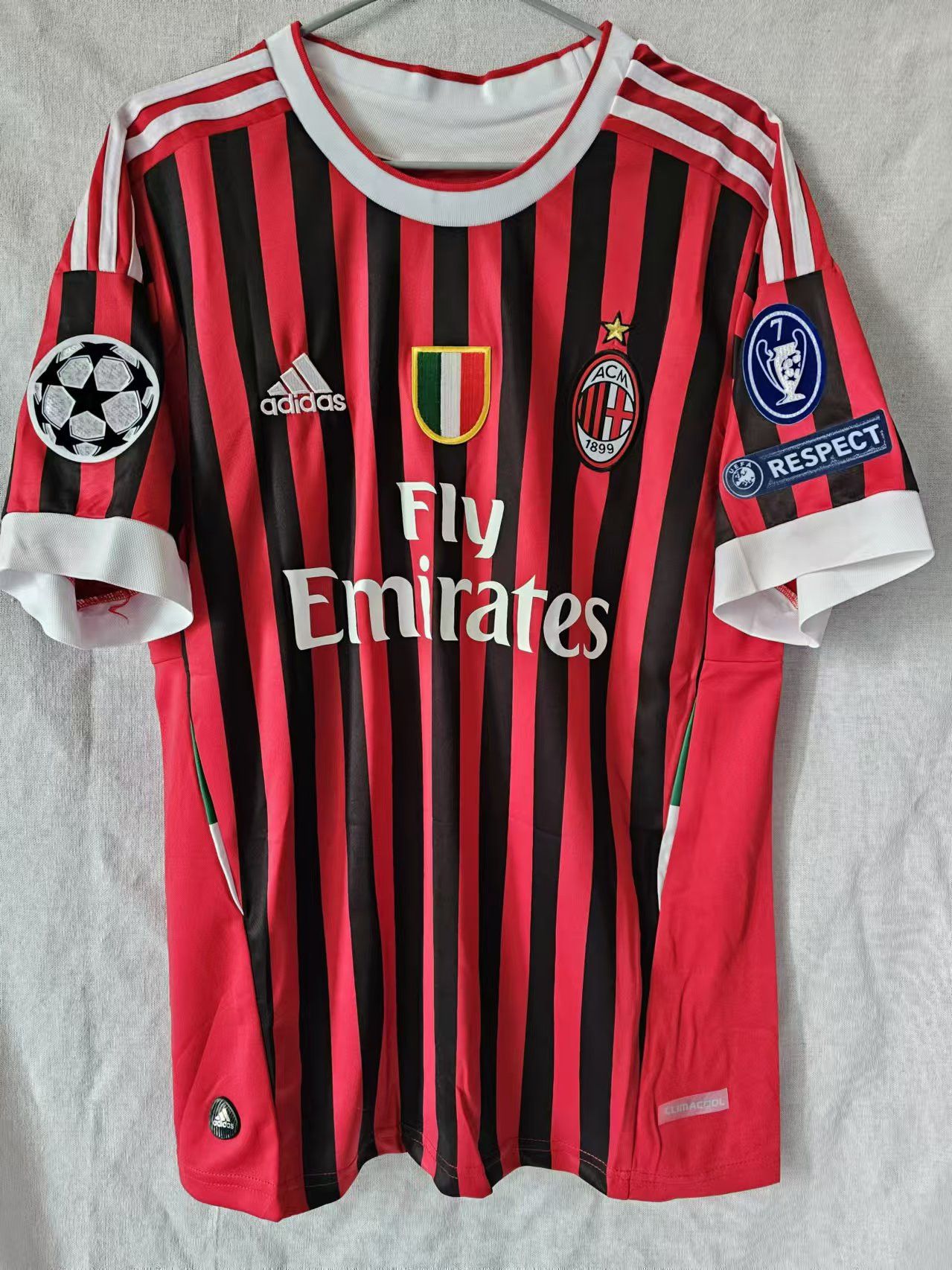 Other 2011 12 AC Milan #11 Ibrahimović Jersey Home Size US M / EU 48-50 / 2 - 2 Thumbnail