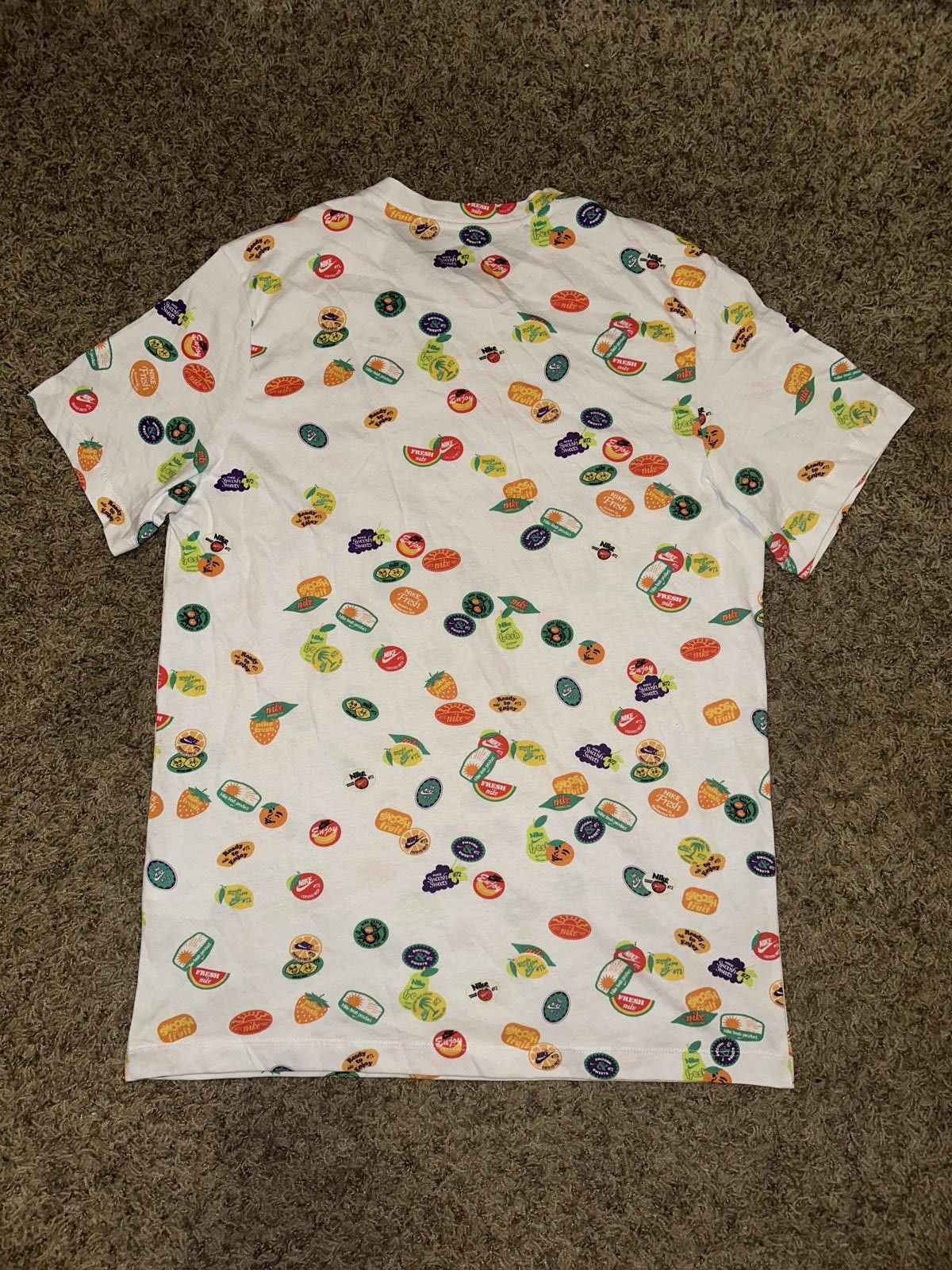 Nike Nike Men’s Sportswear All-Over Stickers Print T-Shirt Size US M / EU 48-50 / 2 - 5 Thumbnail