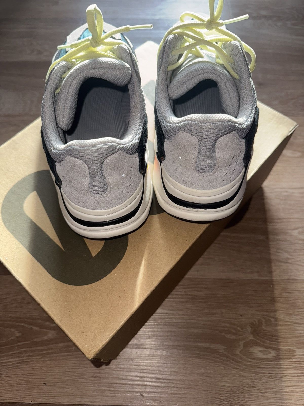 Yeezy Yeezy 700 Waverunner Size US 9 / EU 42 - 4 Thumbnail