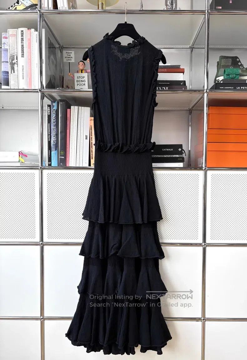 Chanel Chanel 25A black camelia brooch cake skirt dinner dress lo Size XS / US 0-2 / IT 36-38 - 3 Thumbnail