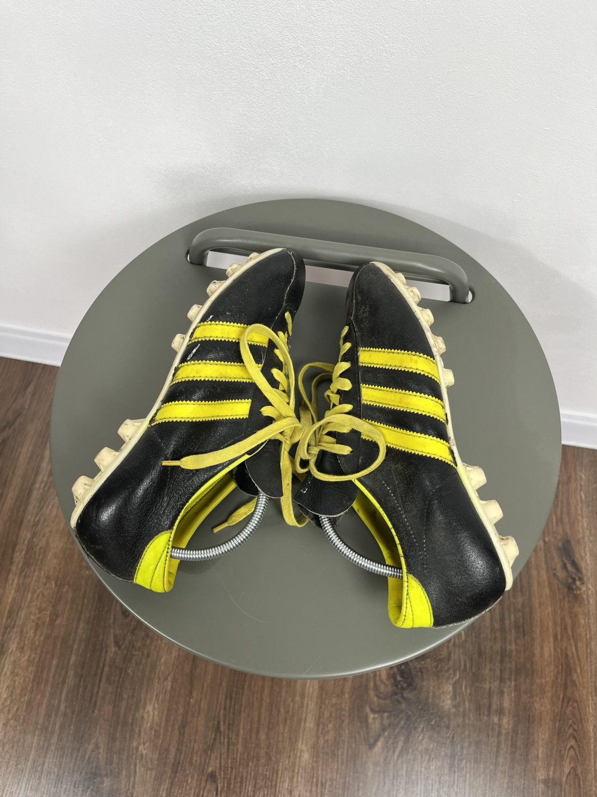 Adidas × Vintage Vintage Adidas Soccer Cleats Size 9 Black Yellow Austria Size US 9 / EU 42 - 9 Thumbnail