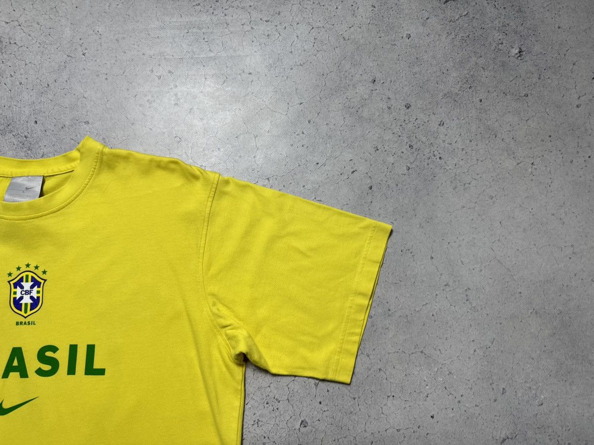 Nike Nike Brasil #7 Ronaldinho Vintage T-Shirt Soccer Jersey Size US L / EU 52-54 / 3 - 3 Thumbnail