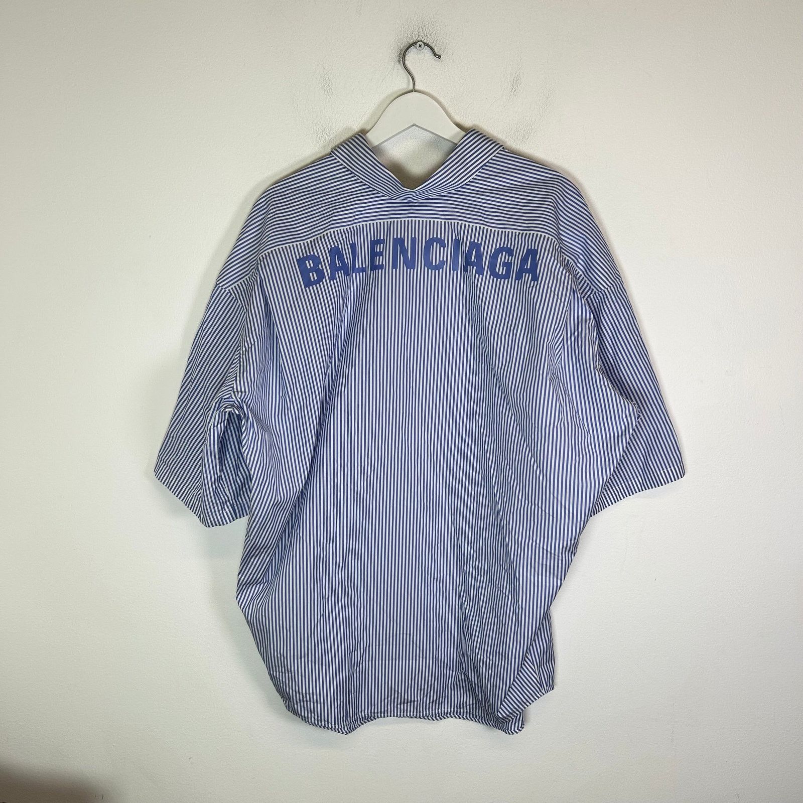 Balenciaga Balenciaga Blue Striped Back Logo Button-Up Shirt Size XL Size US XL / EU 56 / 4 - 2 Thumbnail