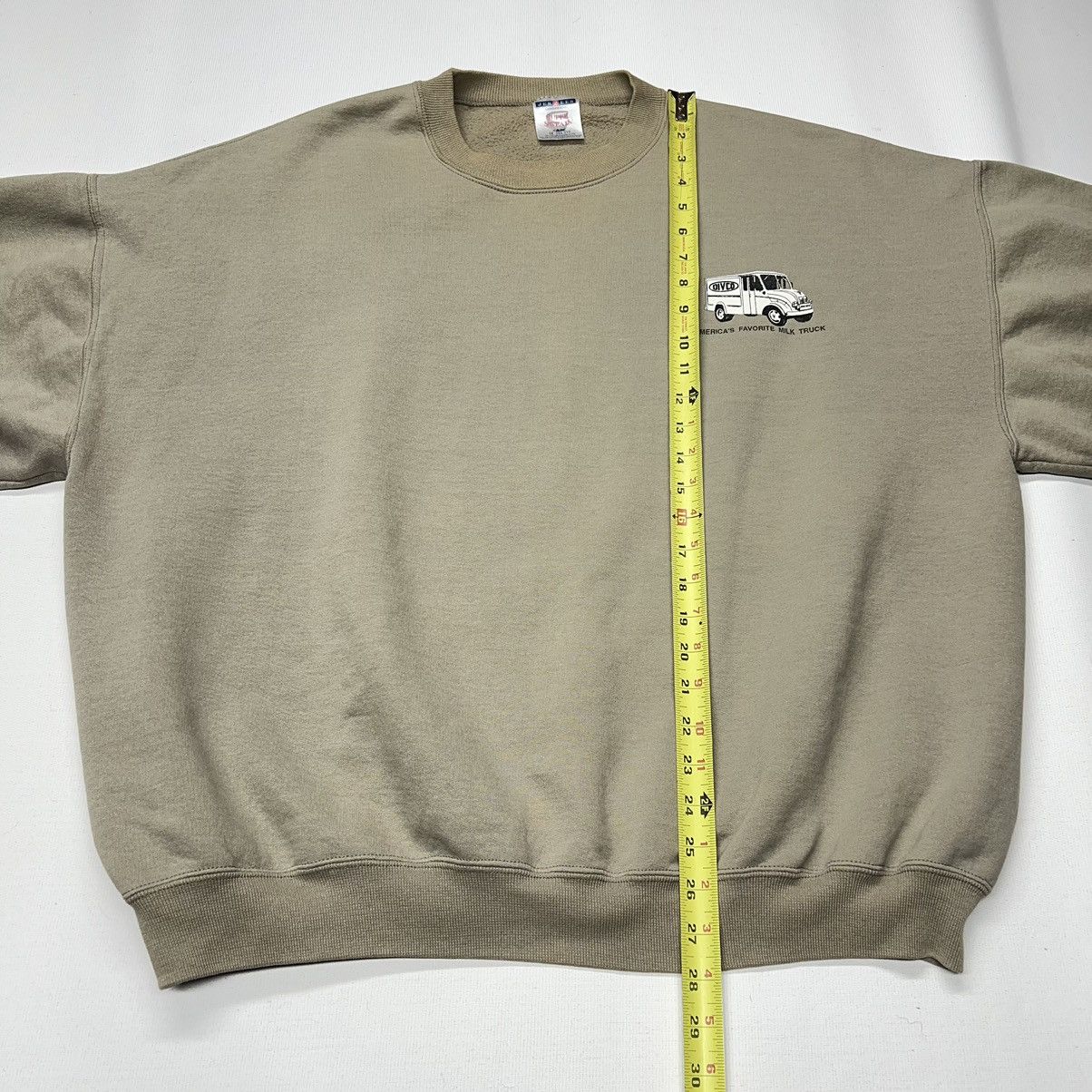 Vintage Divco Crewneck Sweatshirt Beige Logo Milk Truck Uniform Size US XXL / EU 58 / 5 - 20 Thumbnail