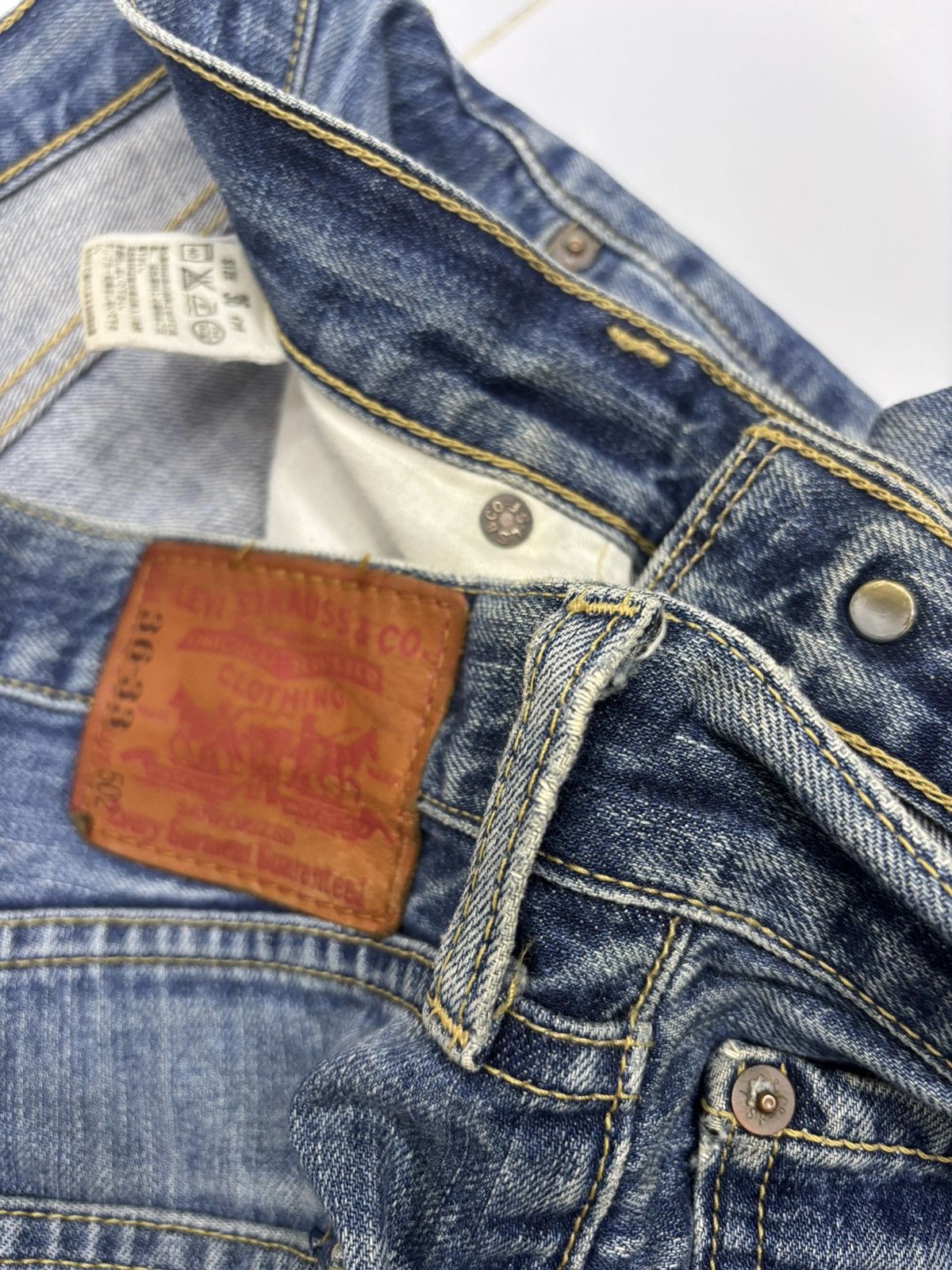 Levi's 🔥VINTAGE LEVIS 502 BAGGY DISTRESSED DENIM JEAN Size US 36 / EU 52 - 11 Thumbnail