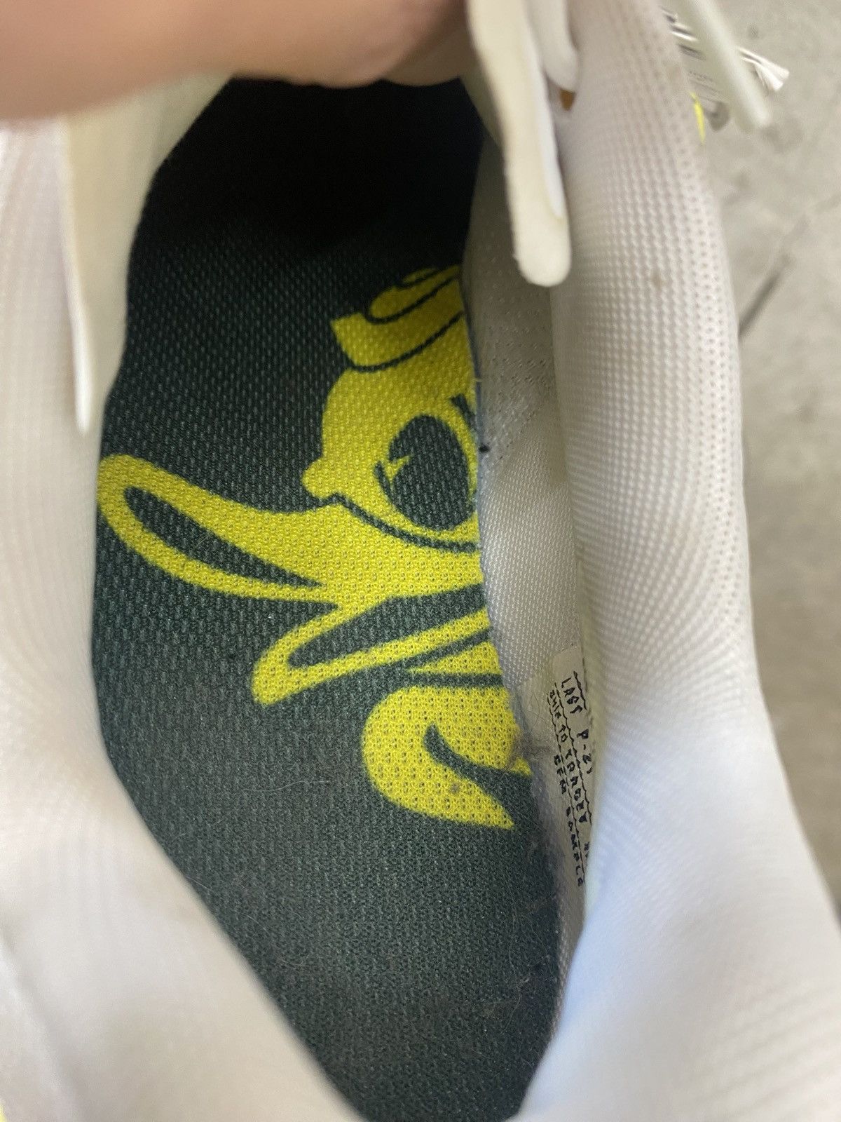 Nike RARE Sample Nike Oregon Ducks Lunar Command 2 Golf Size US 8 / EU 41 - 8 Thumbnail