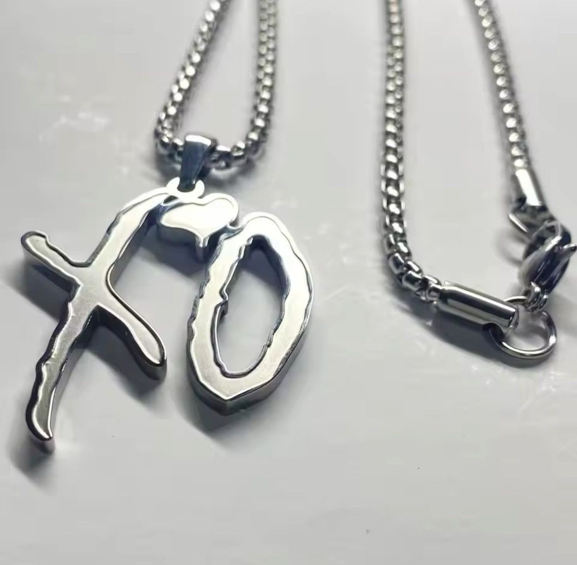 Jewelry Titanium Steel X.O Letter Pendant Necklace Size ONE SIZE - 2 Thumbnail