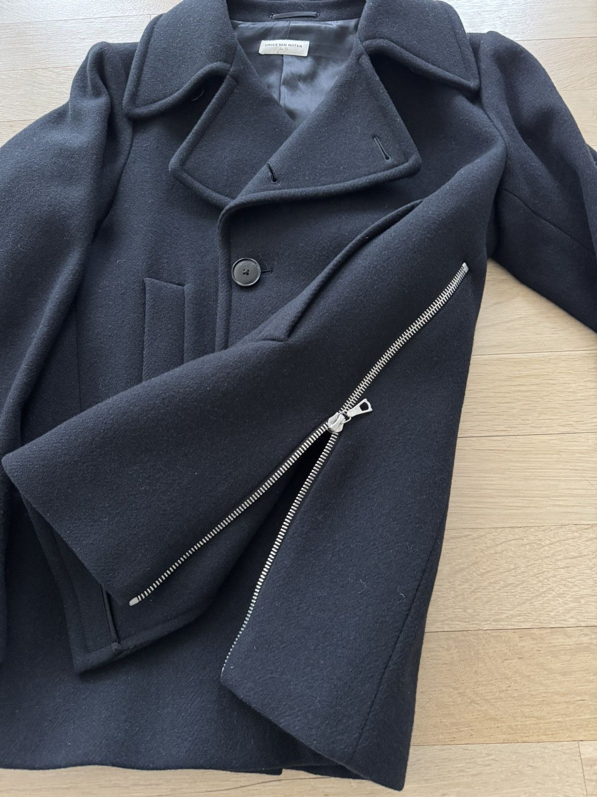 Dries Van Noten Navy luxury peacoat Size US M / EU 48-50 / 2 - 12 Thumbnail