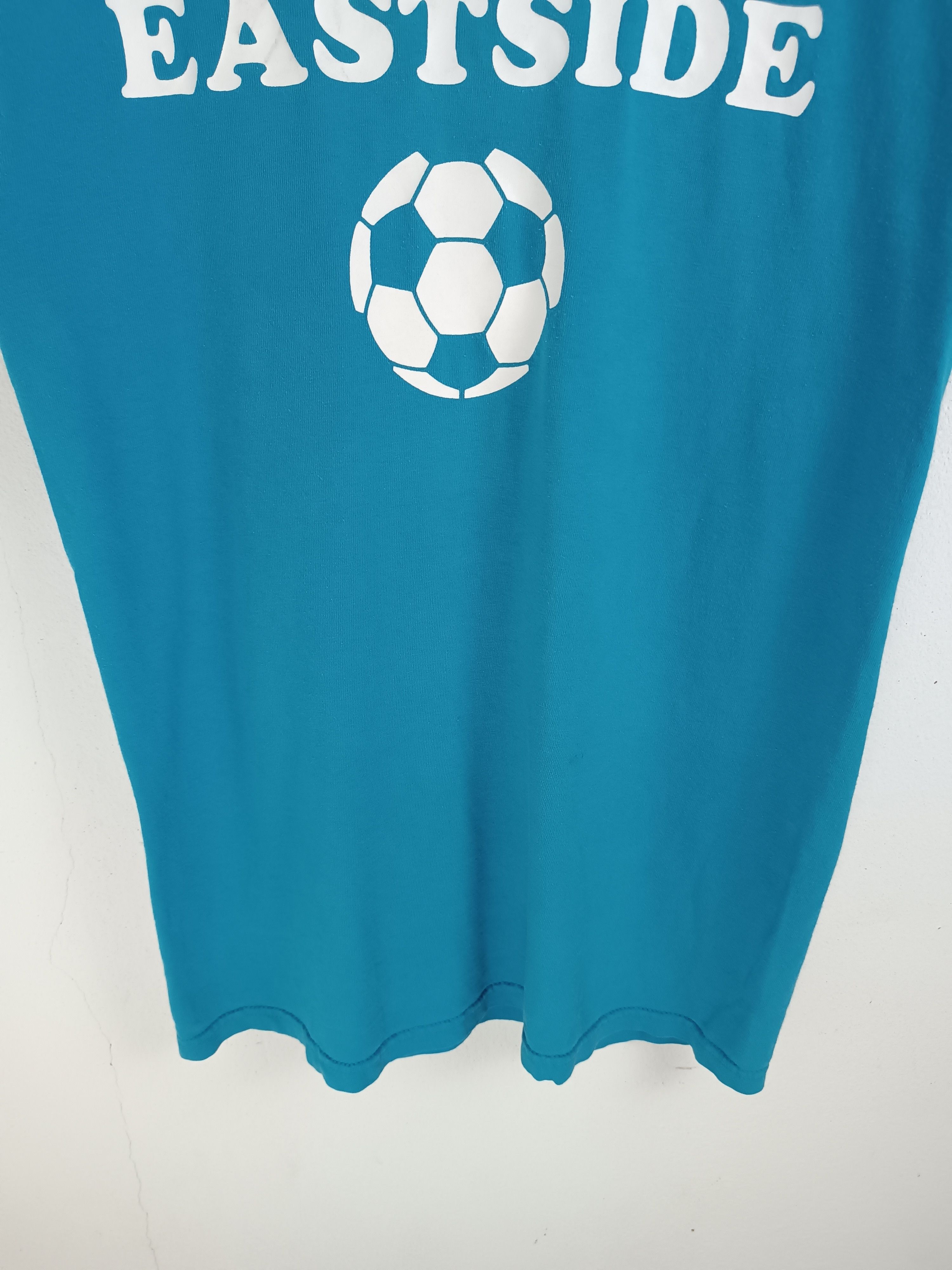 Vintage VINTAGE 2000s EASTSIDE FOOTBALL SOCCER TEE WISDOM POEM QUOTE Size US S / EU 44-46 / 1 - 6 Thumbnail