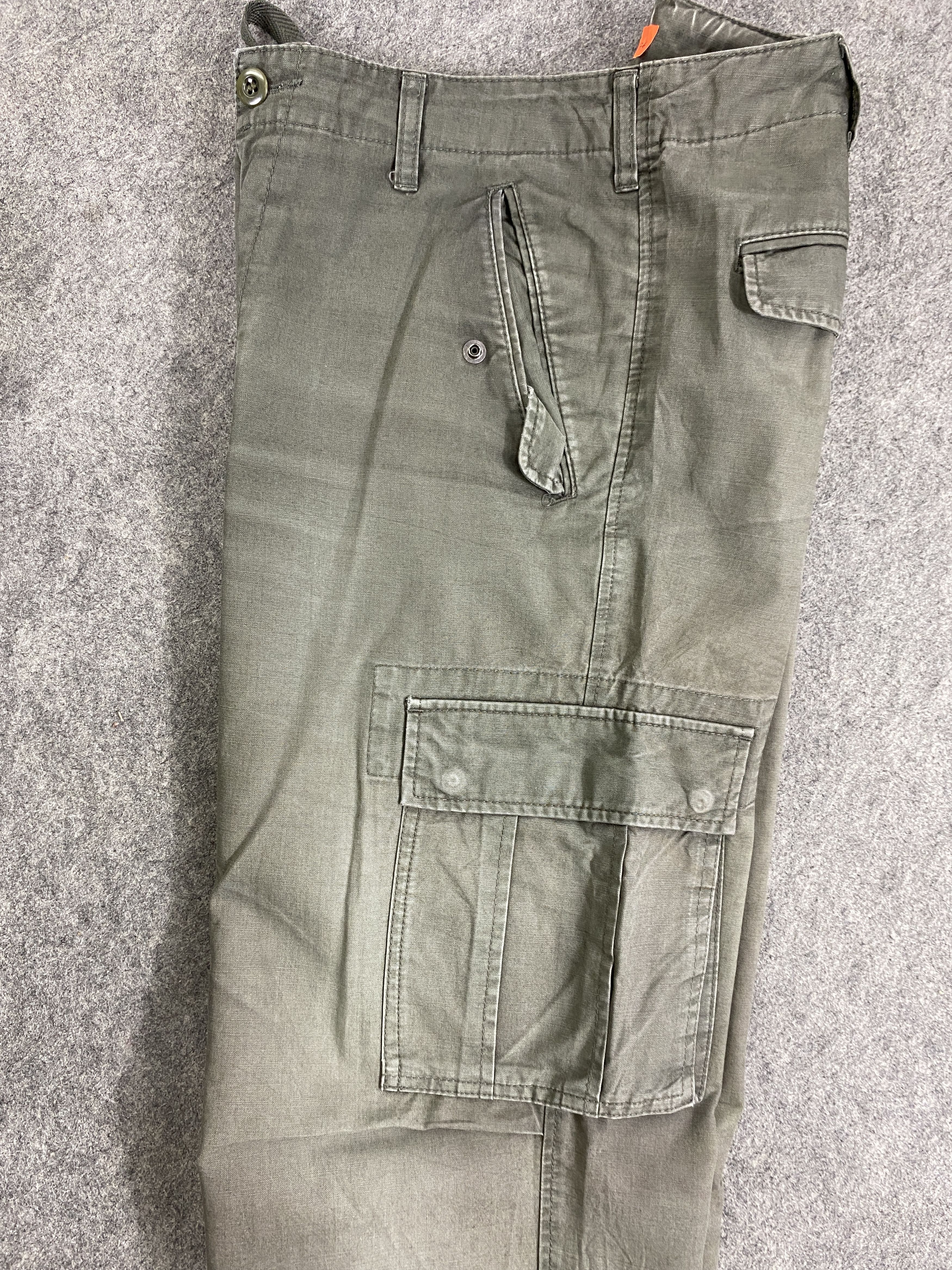 Japanese Brand Uniqlo Japanesse Cargo Sun Faded Pants -CP266 Size US 34 / EU 50 - 4 Thumbnail