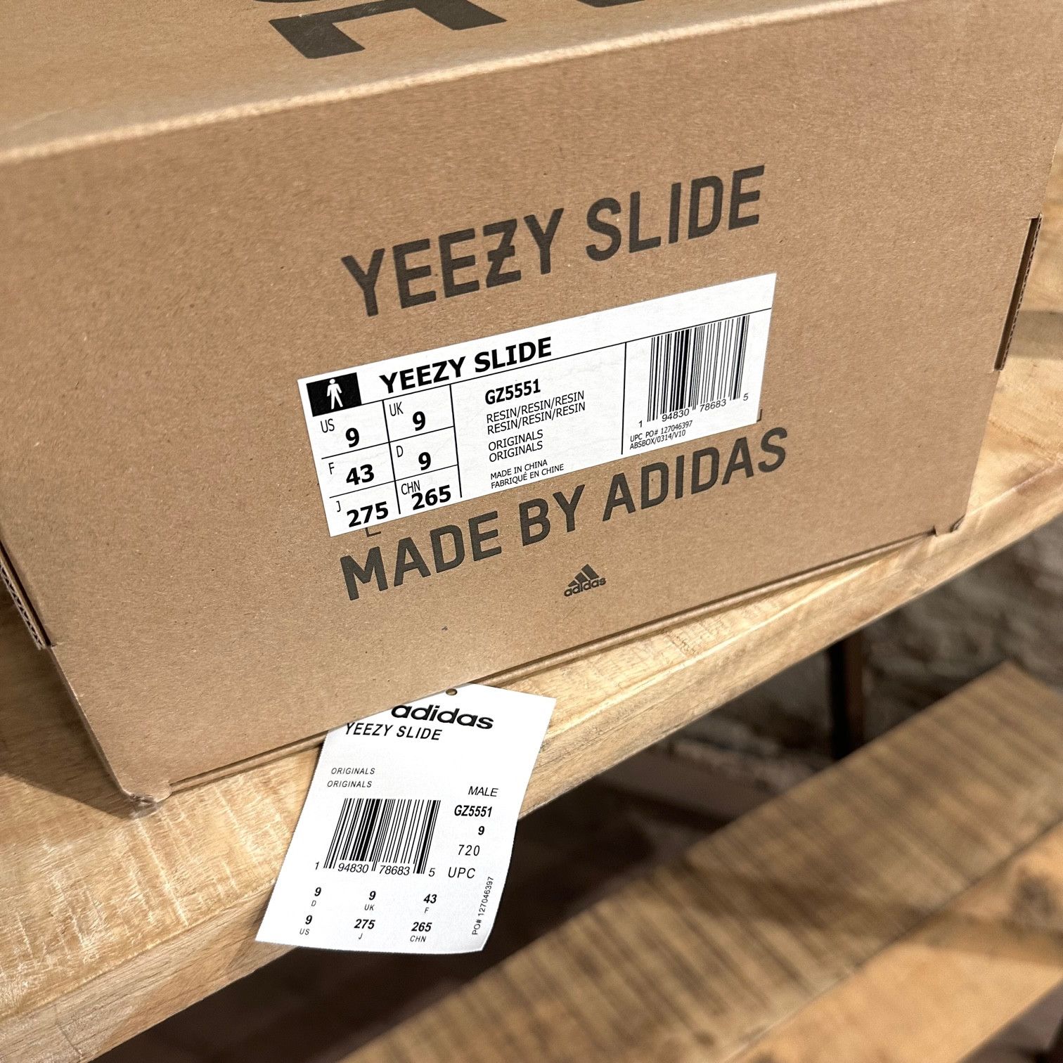 Adidas × Kanye West Adidas Yeezy 2022 Resin Green Slides Size US 9 / EU 42 - 10 Thumbnail