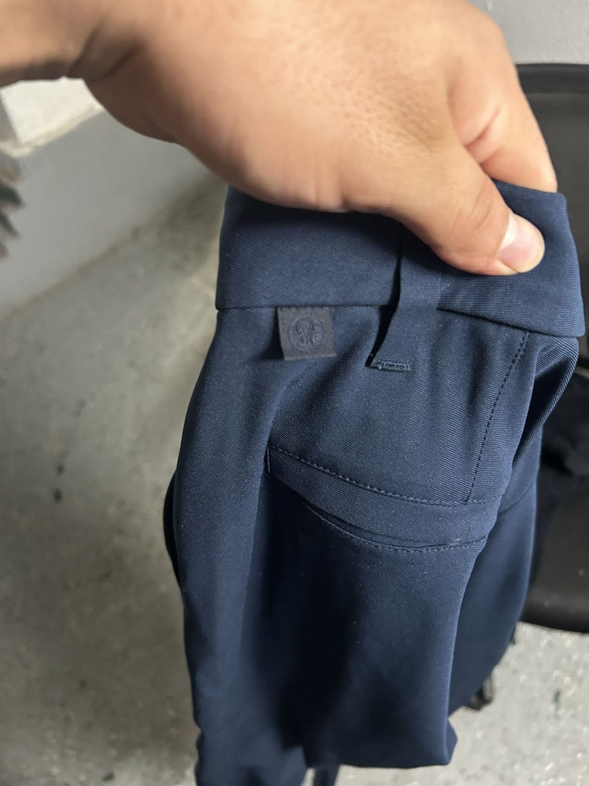 Lululemon Lululemon abc pants Size US 33 - 4 Thumbnail