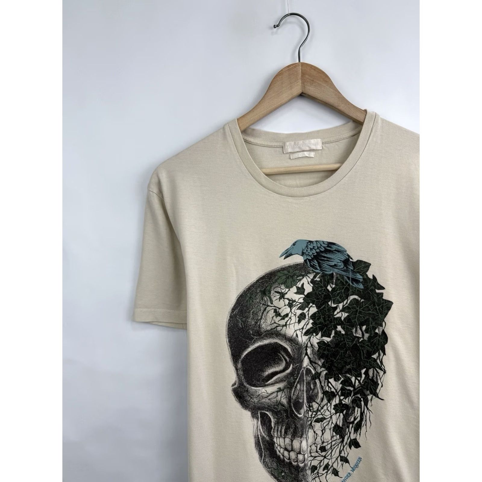 Alexander McQueen Alexander McQueen Skull Crow T-Shirt Made in Italy Beige M/L Men Regular Size T-Shirt skull Italy Beige Mens Size US M / EU 48-50 / 2 - 2 Thumbnail