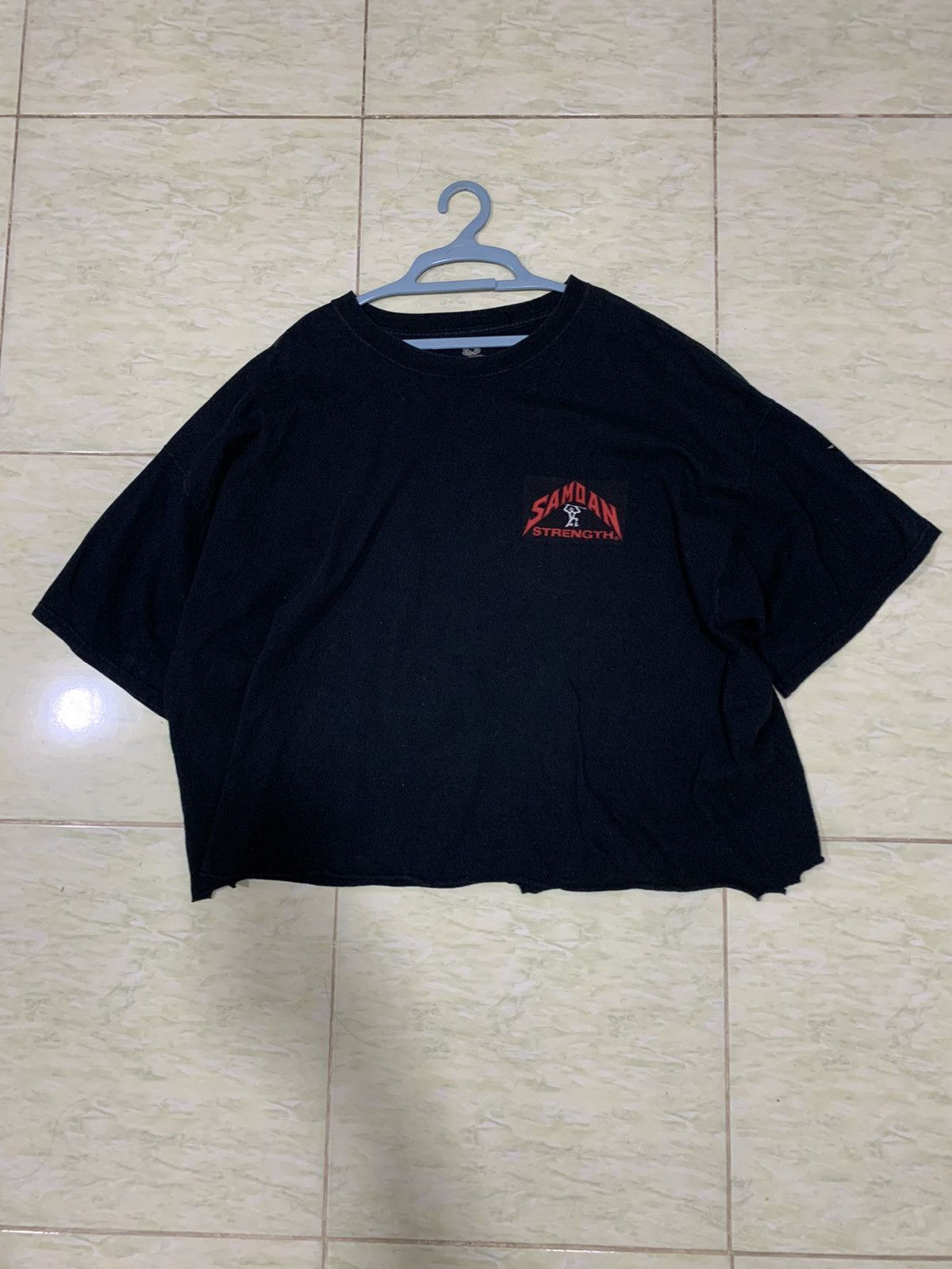 Fruit Of The Loom Samoa Crop top distressed 3XL t-shirt Size US XXL / EU 58 / 5 - 10 Thumbnail