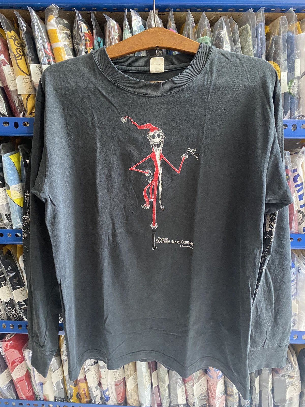 Other TIM BORTONS NIGHTMARE BEFORE CRISMAS TSHIRT Size US S / EU 44-46 / 1 - 1 Thumbnail