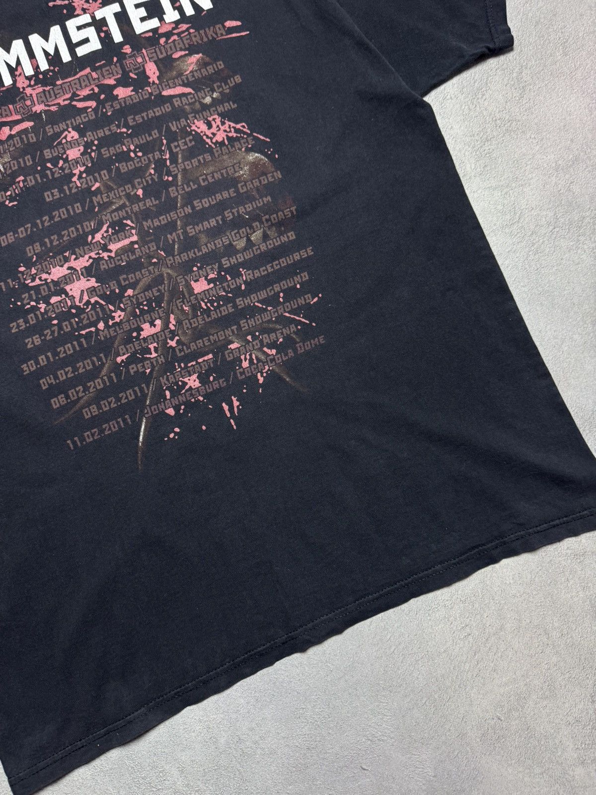 Fruit Of The Loom Rammstein 2010 Tour T-Shirt Double-Sided Print Band Tee Size US XL / EU 56 / 4 - 9 Thumbnail