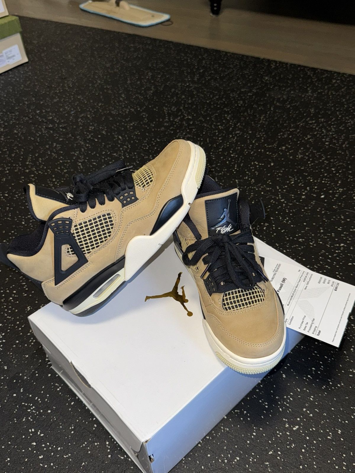 Jordan Brand × Nike Air Jordan 4 iv mushroom sz 7 women’s or 5.5Y boys Size US 7 / IT 37 - 3 Thumbnail