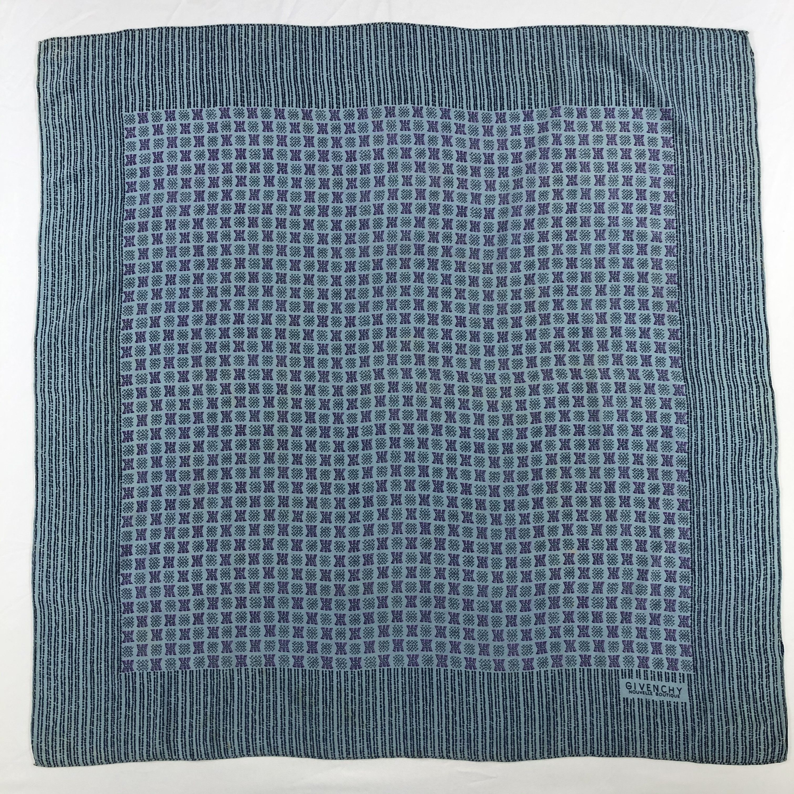 Vintage Vintage Givenchy Silk Scarf Size ONE SIZE - 2 Thumbnail