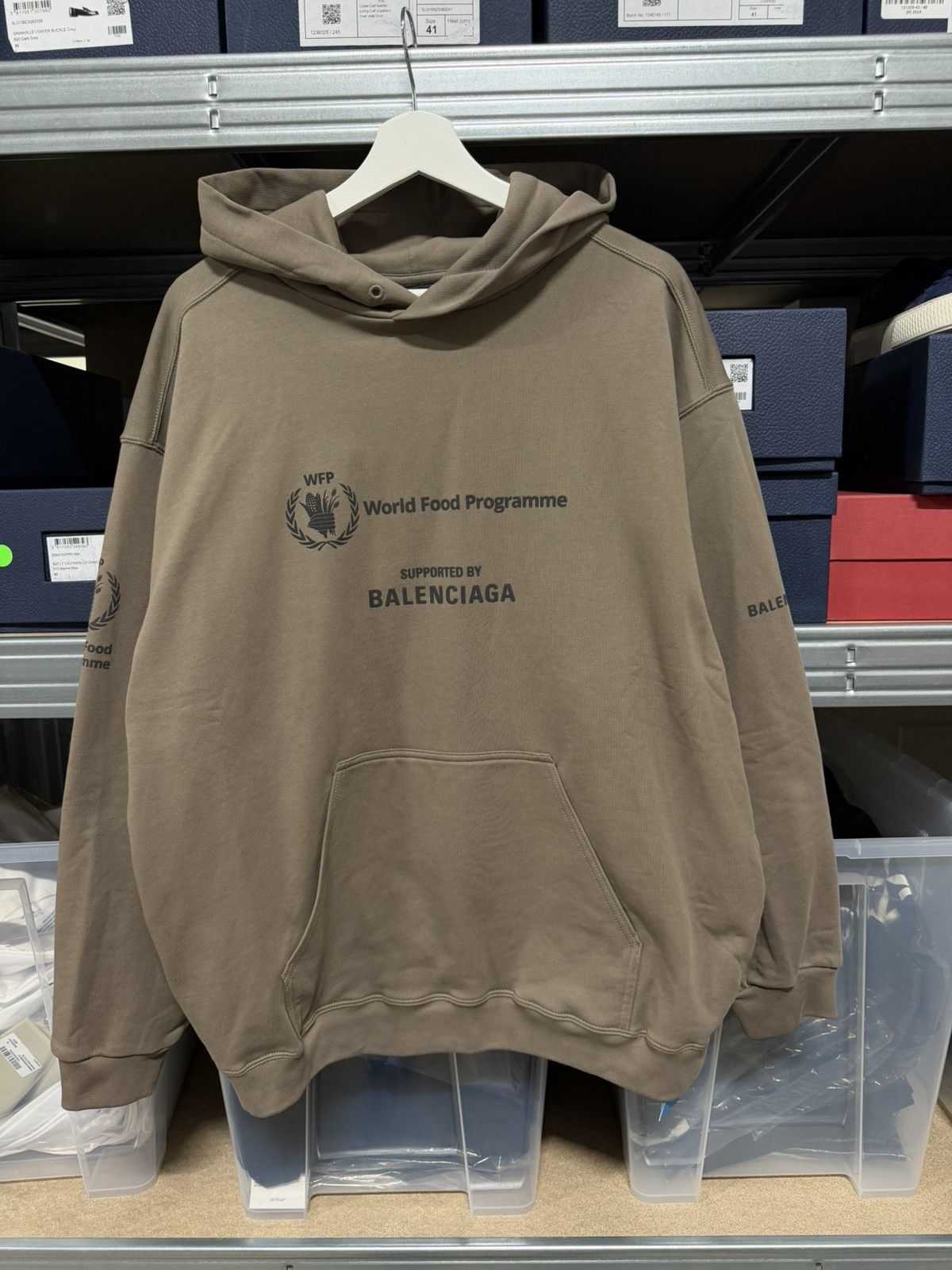 Balenciaga Balenciaga WFP Logo Hoodie NEW Size US M / EU 48-50 / 2 - 1 Thumbnail