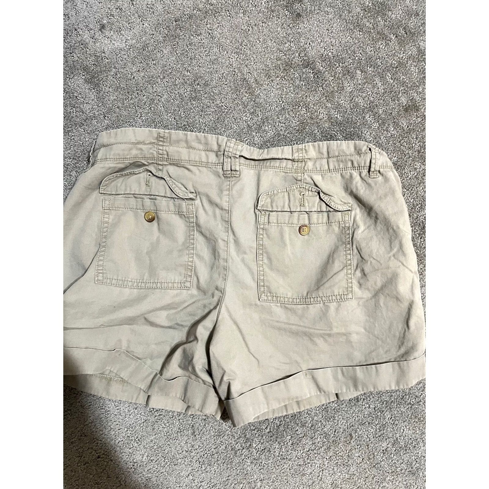 Old Navy Old Navy Y2K Low Rise Shorts Size 10 Beige Women Size 32" / US 10 / IT 46 - 2 Thumbnail