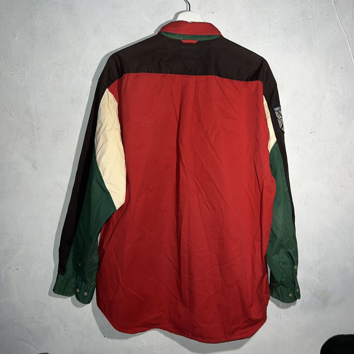 Designer × Tommy Hilfiger × Vintage Vintage Tommy Hilfiger Patchwork Shirt Longsleeve Ski Large Size US L / EU 52-54 / 3 - 6 Thumbnail