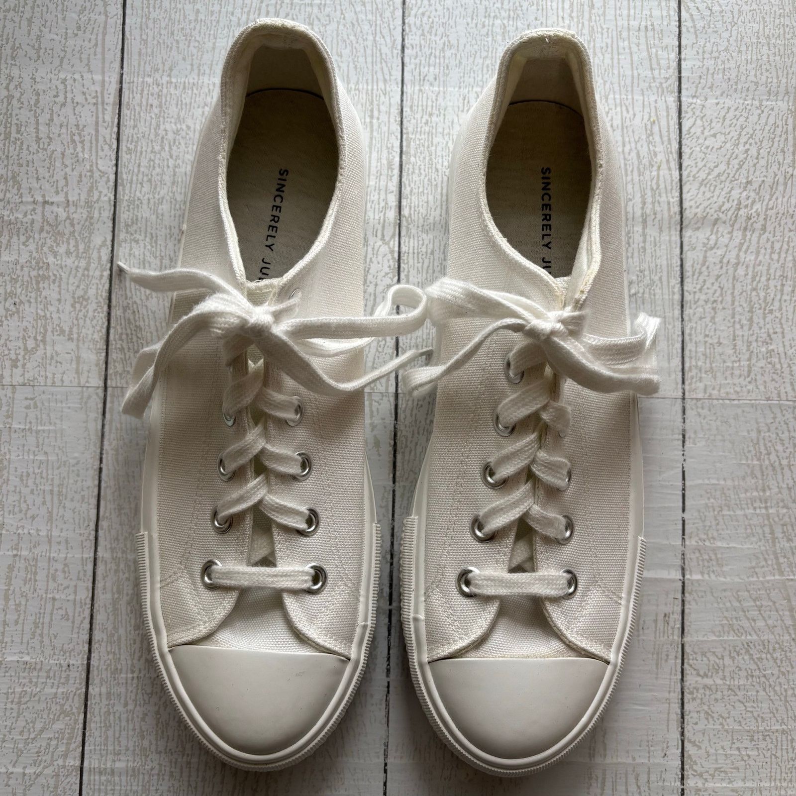 Other Sincerely Jules Vince White Canvas Low-Top Sneakers Size 10 Size US 10 / IT 40 - 1 Thumbnail
