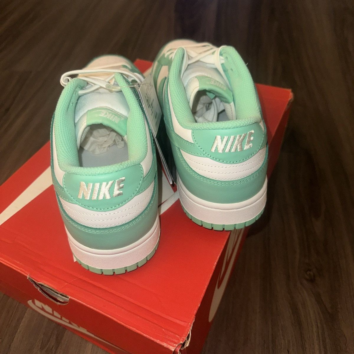 Nike Nike Dunk Low Green Glow Size 11.5W/10M 100% Authentic DS Size US 11.5 / IT 41.5 - 4 Thumbnail