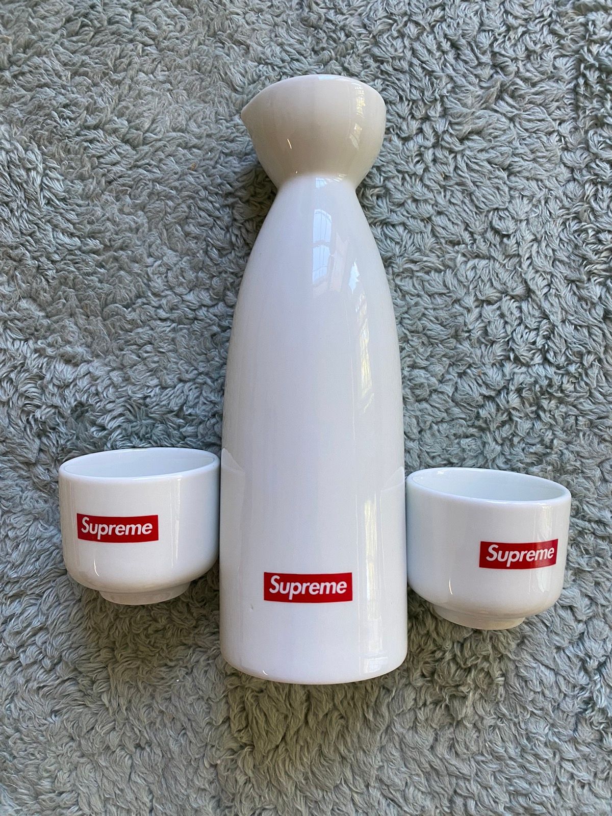 Supreme Supreme FW17 Sake Set white 100% authentic | Grailed