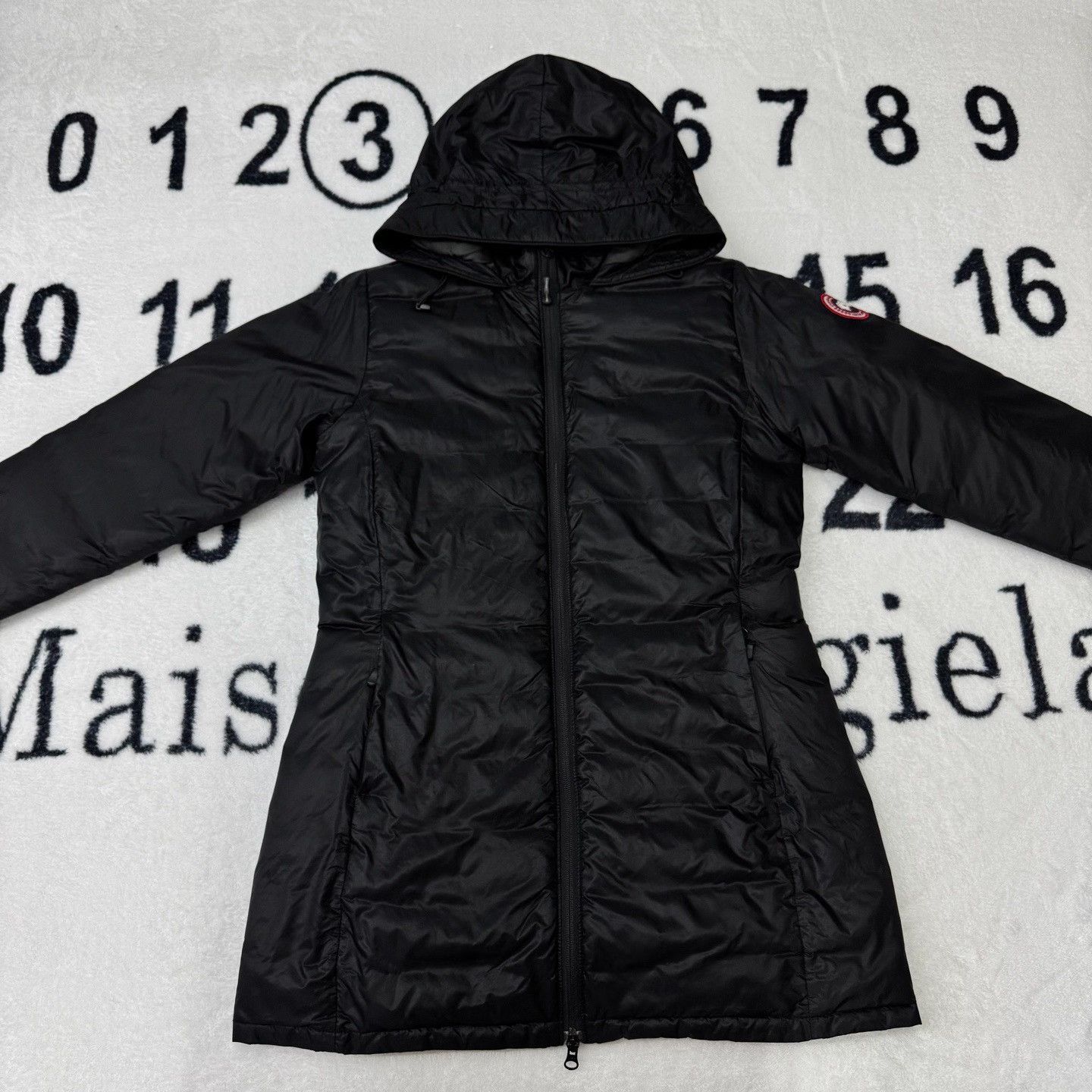 Canada Goose Canada Goose Down Black Heavy Coat s Men Size US S / EU 44-46 / 1 - 1 Thumbnail