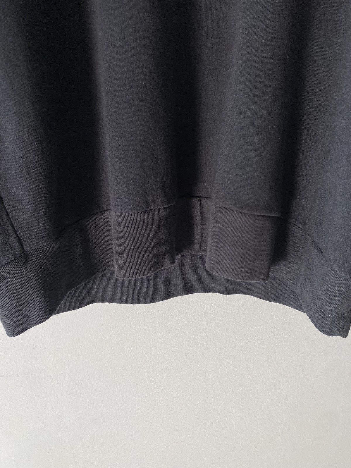 Band Tees Hijacked “Gap” Death Grips DIY Crewneck Size US L / EU 52-54 / 3 - 9 Thumbnail