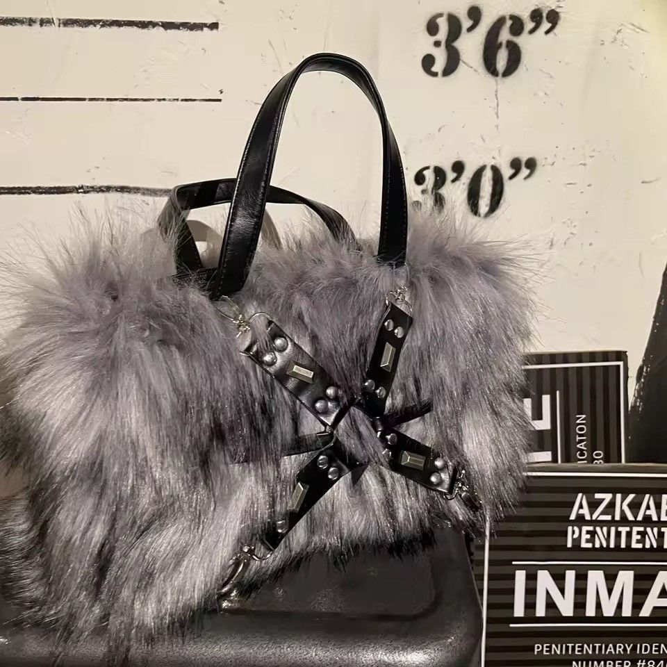 Other Y2K Faux Fur Punk Shoulder Tote Bag Unisex Size ONE SIZE - 3 Thumbnail
