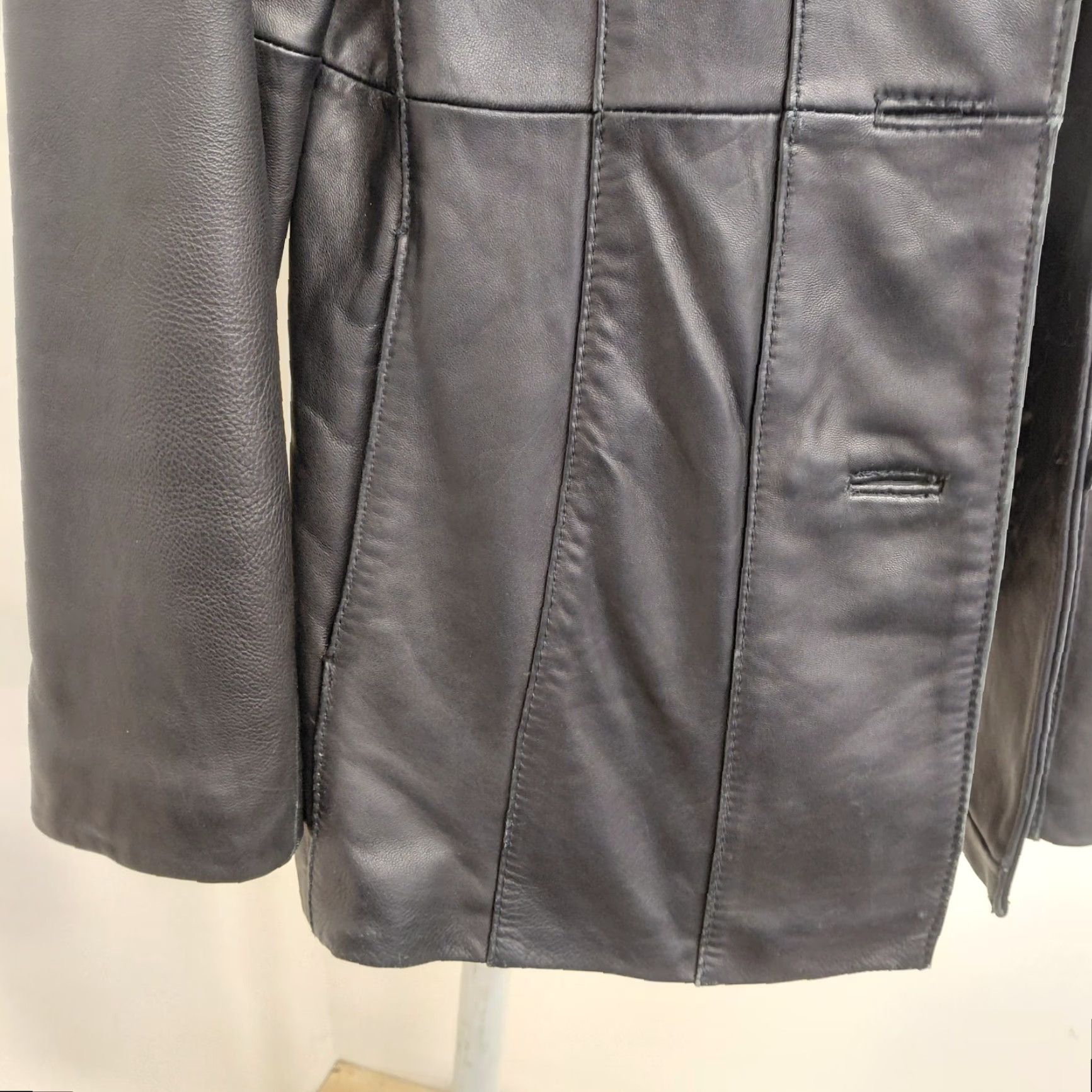 Worthington Worthington Genuine Lambskin Leather Jacket Women's Large Black Button Up Jacket Mid-Length Long Sleeve Lined Lightweight Super Soft Size L / US 10 / IT 46 - 7 Thumbnail