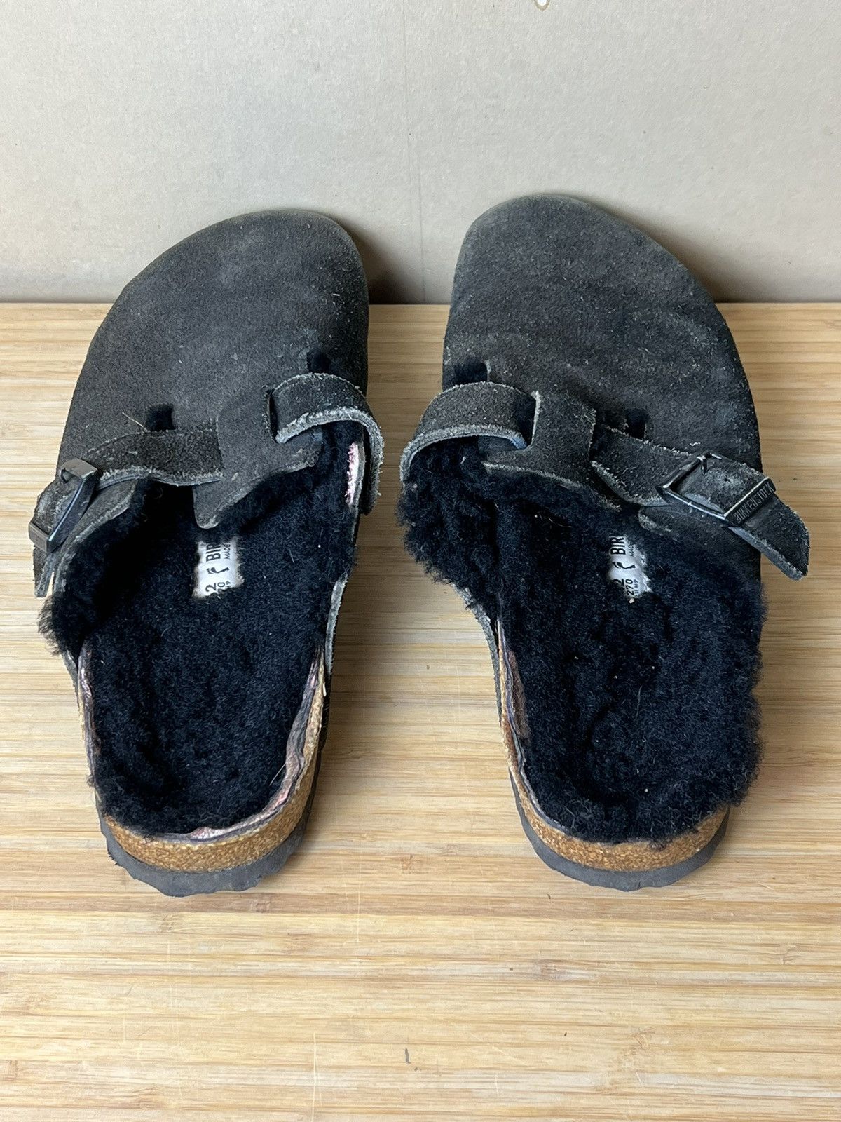 Birkenstock Birkenstock Suede Boston Black Shearling Size 42 Size US 8 / EU 41 - 2 Thumbnail