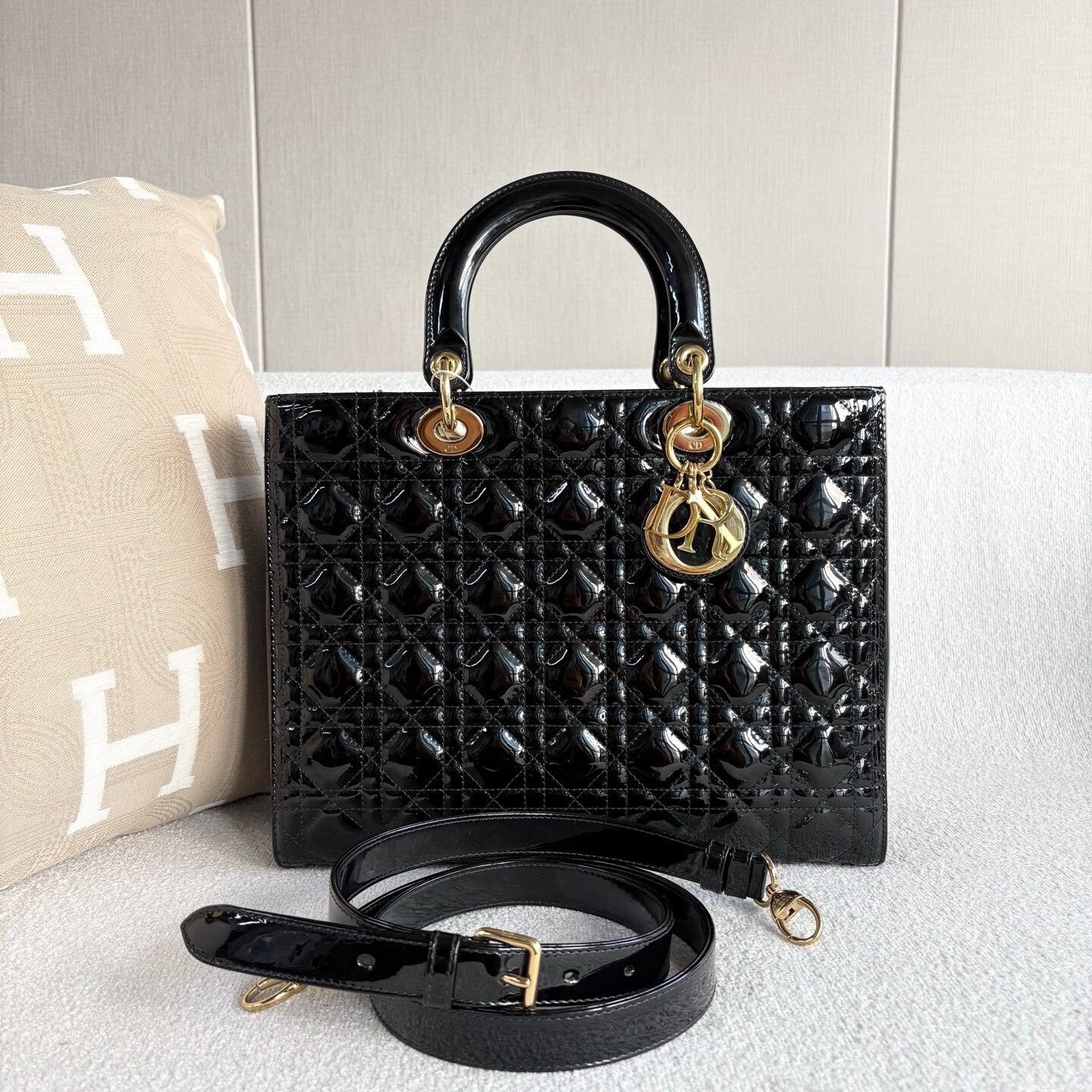 Dior Pre-loved Bag Very good condition Size ONE SIZE - 1 Thumbnail