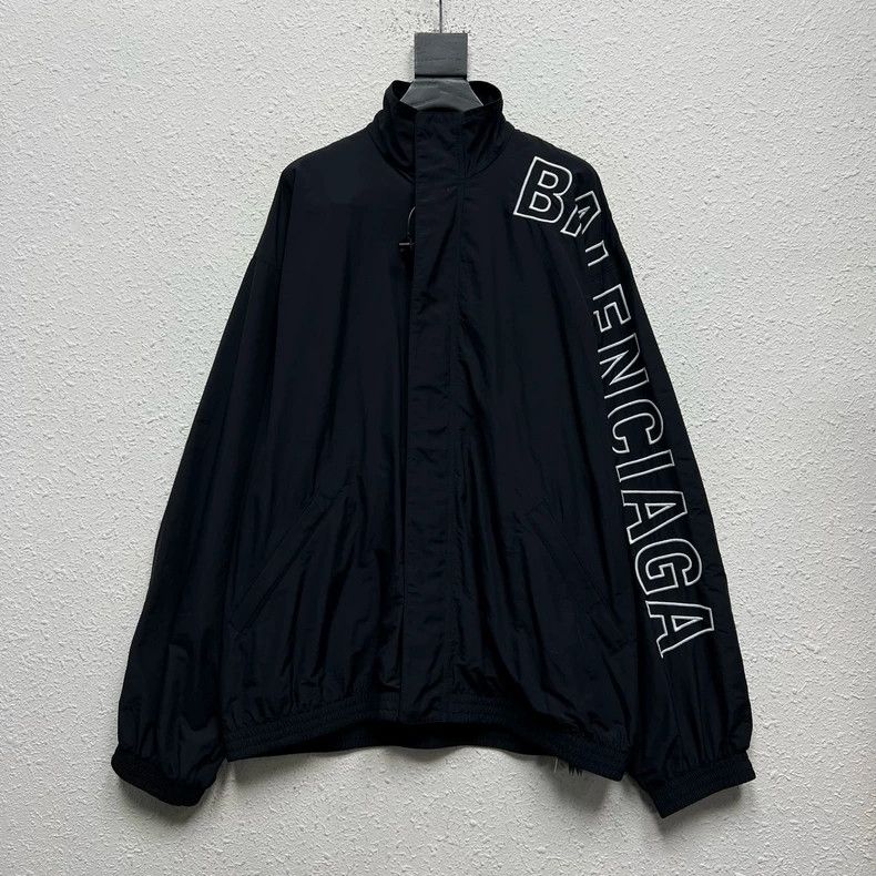 Balenciaga Balenciaga Side sleeve monogram logo cut-out embroidered j Size US S / EU 44-46 / 1 - 1 Thumbnail