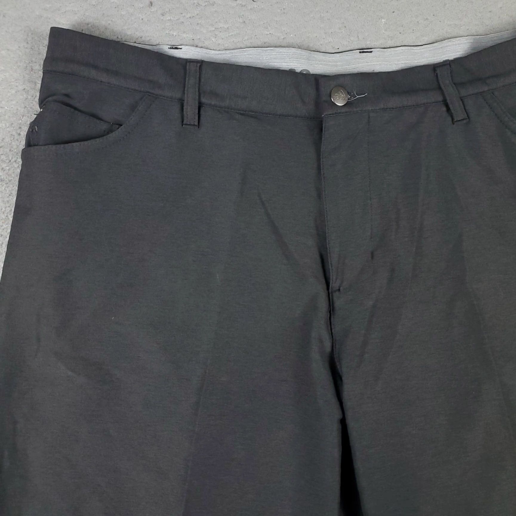 Adidas Adidas Shorts Mens Waist 38 Gray Golf Casual Flat Front Chino Size US 38 / EU 54 - 2 Thumbnail