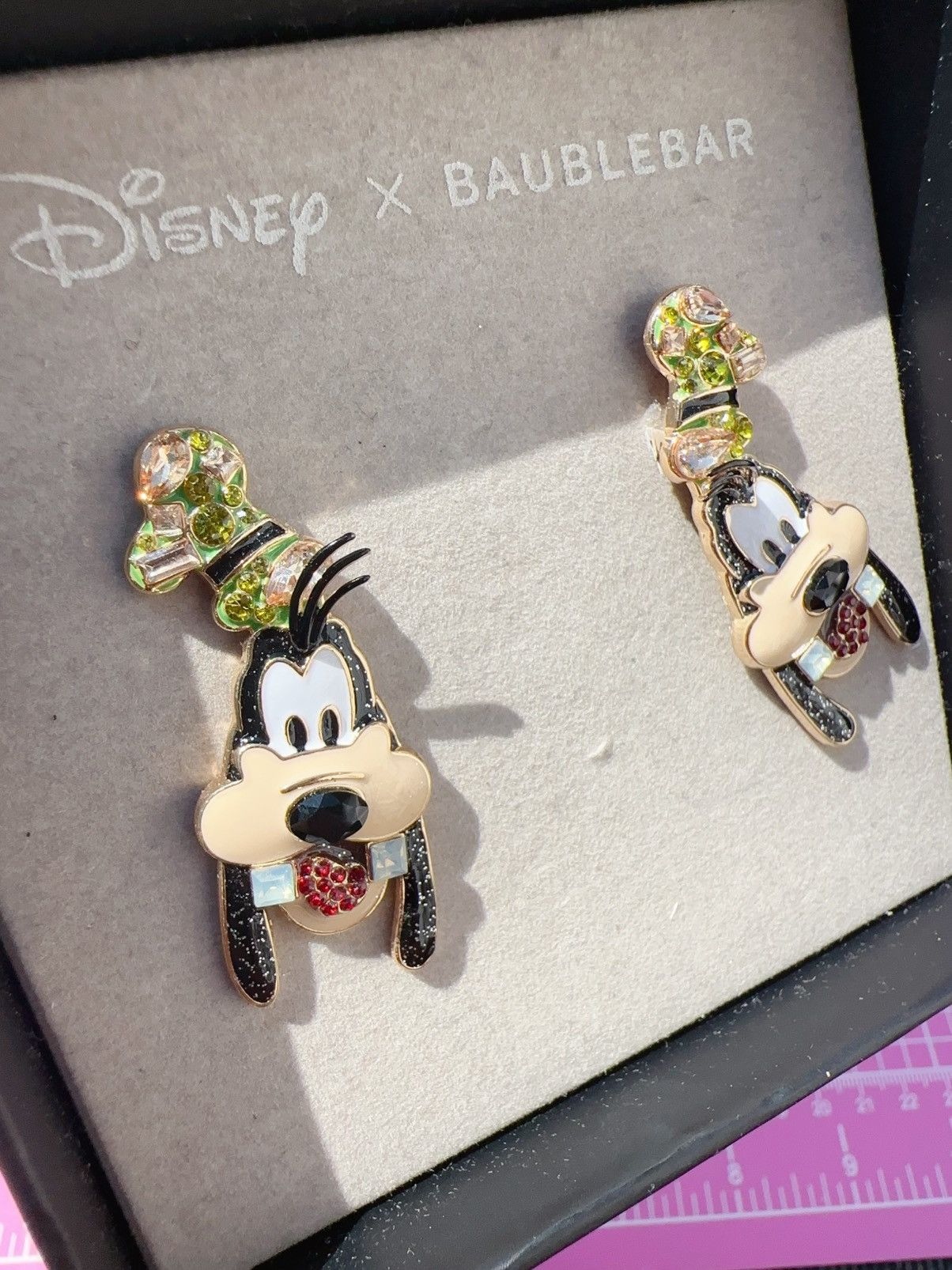 Designer × Disney 1 pc Disney X BAUBLEBAR Minnie Mouse Pluto Goofy diamond Size ONE SIZE - 5 Thumbnail