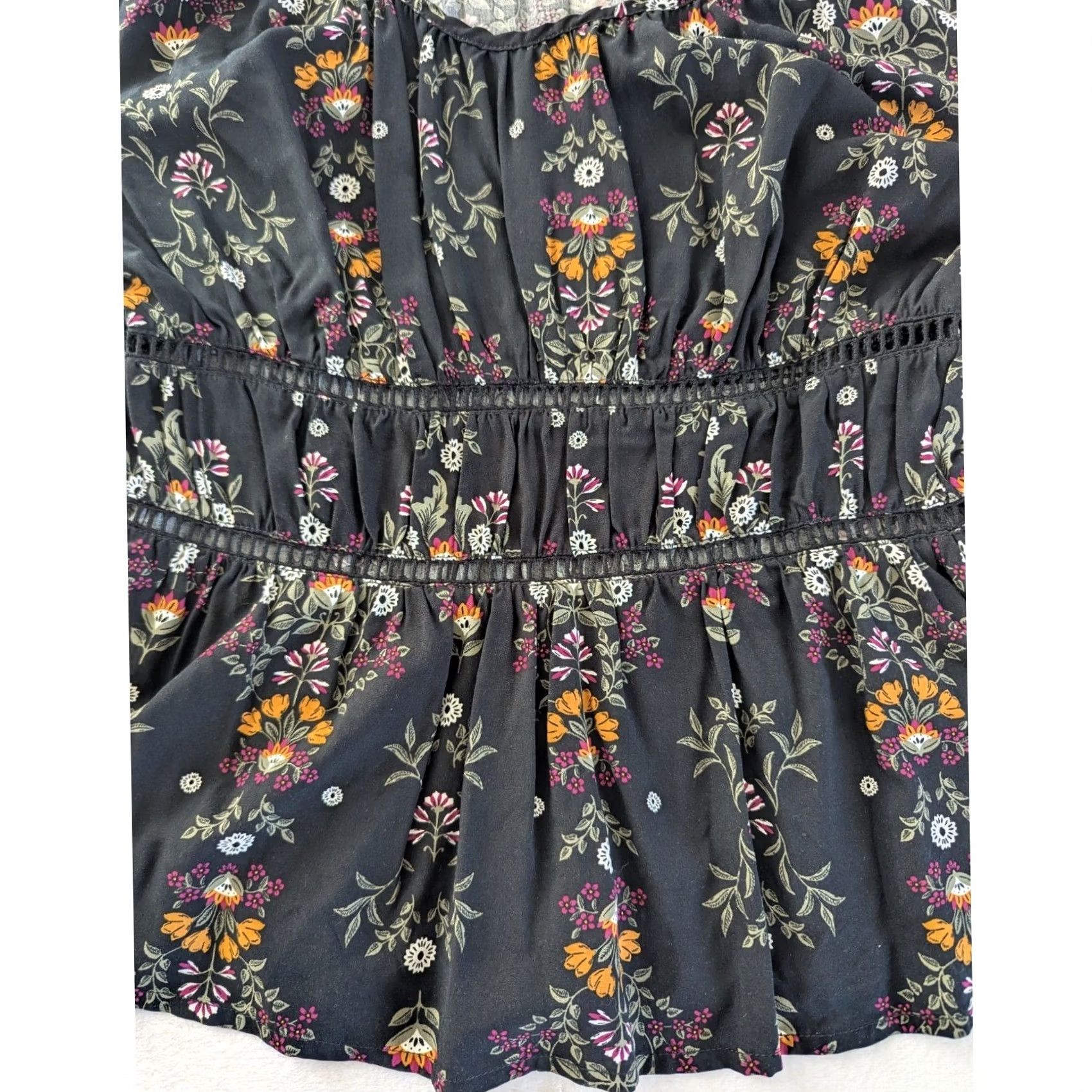 Old Navy Old Navy Blouse Long Sleeve Black Floral Smocked Waist Women's M Boho Shirt Shirt Size M / US 6-8 / IT 42-44 - 3 Thumbnail