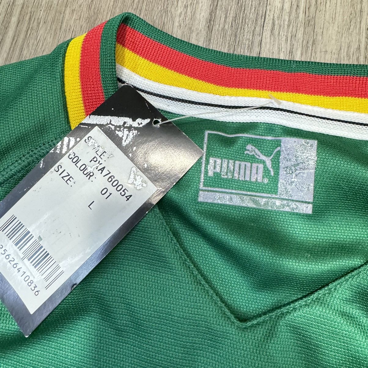Puma Cameroon world cup 2002 home shirt (bnwt) Size US L / EU 52-54 / 3 - 7 Thumbnail