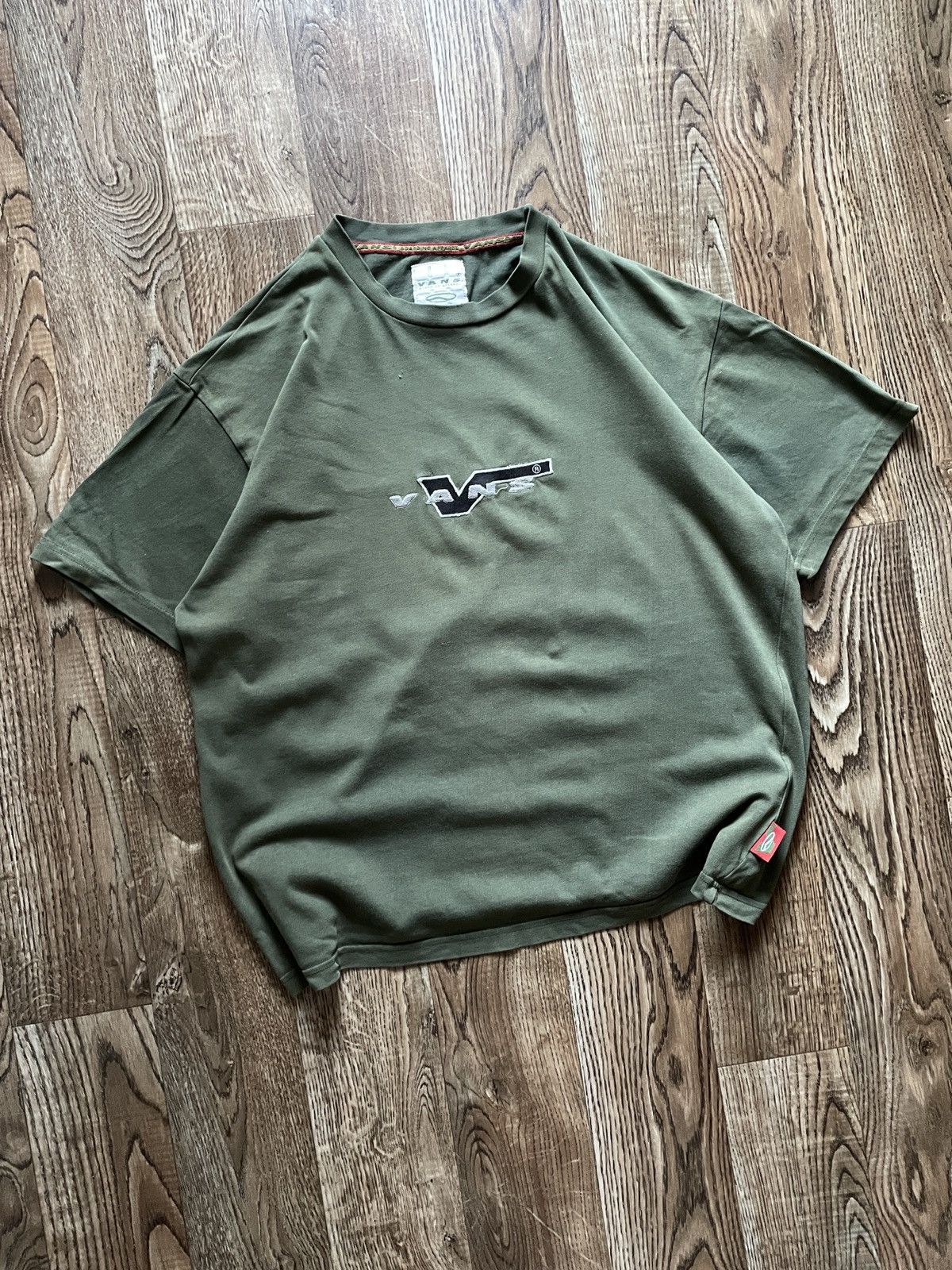 Vans RARE Vintage 90s y2k Vans t-shirt Oversized Heavyweight Size US L / EU 52-54 / 3 - 2 Thumbnail