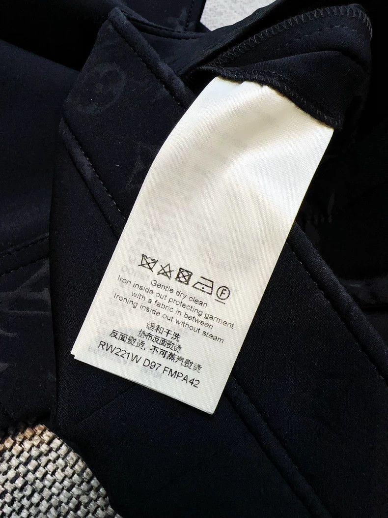 Louis Vuitton LOUIS VUITTON Black presbyopic sports corset pants 2504-Nex Size US 36 / EU 52 - 5 Thumbnail