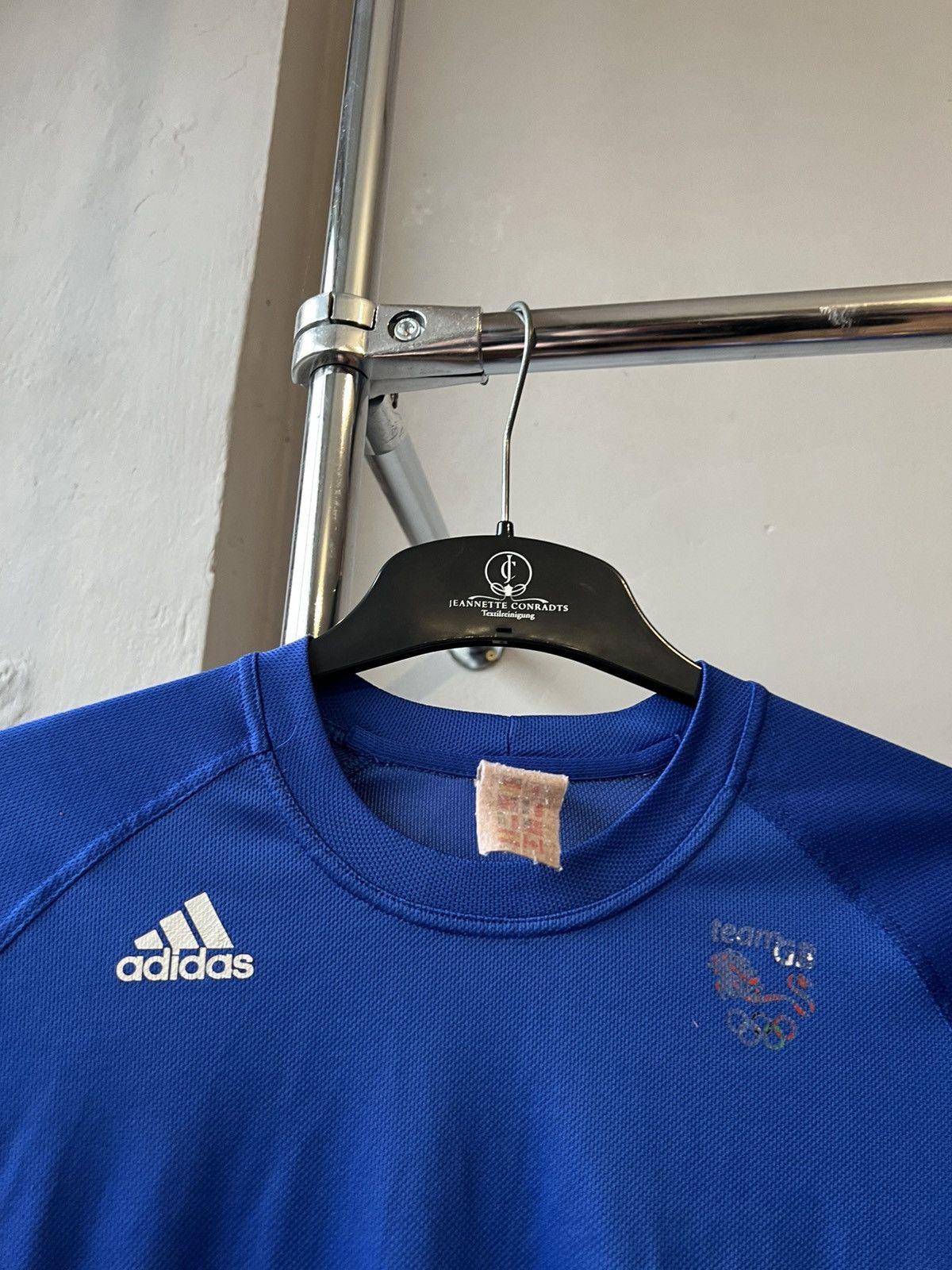 Adidas 90’s GREAT BRITAIN/UNITED KINGDOM OLYMPIC TEAM ADIDAS JERSEY Size US M / EU 48-50 / 2 - 4 Thumbnail